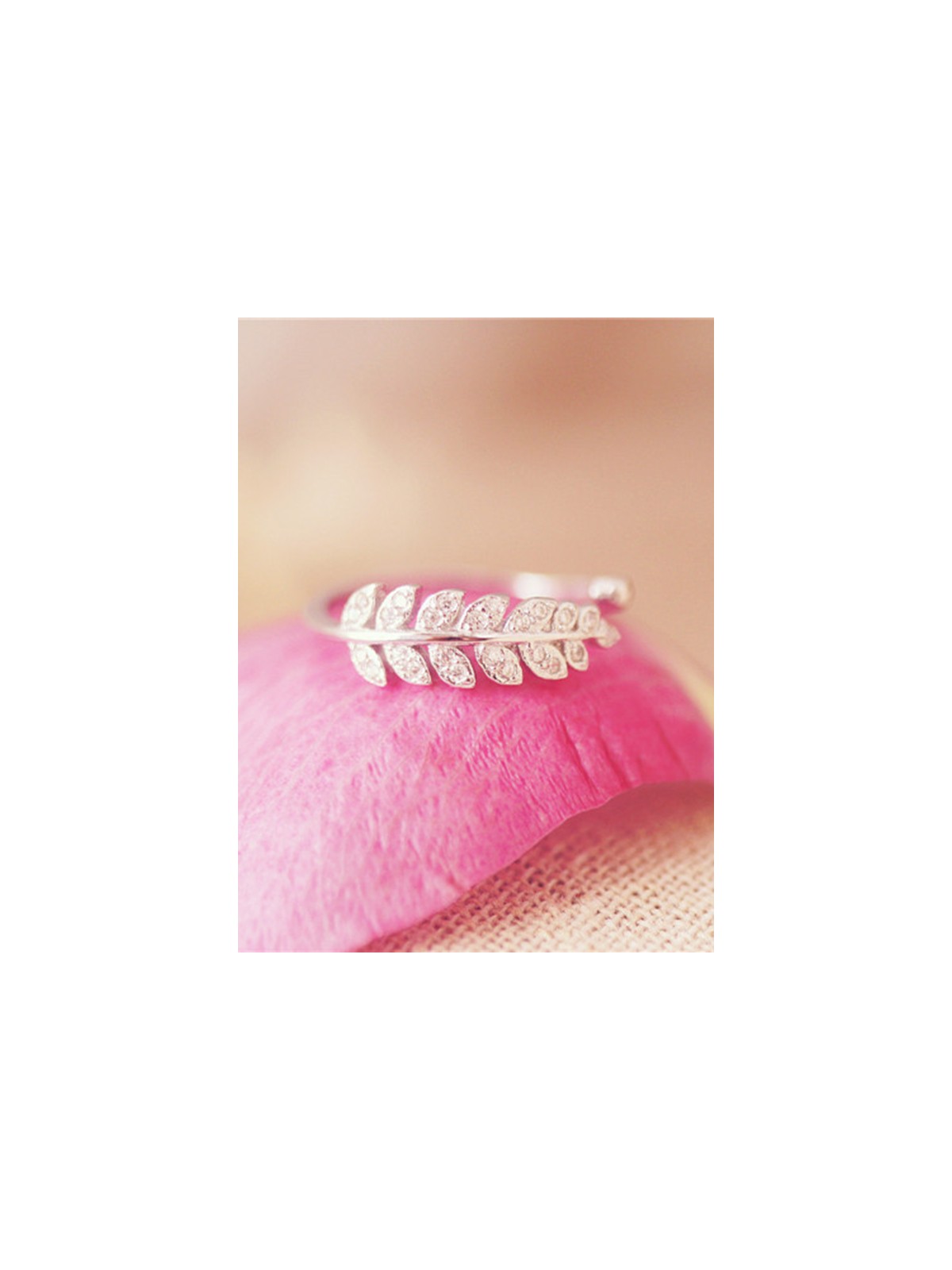 Lustrous  Leaves Adjustable American Diamond Ring