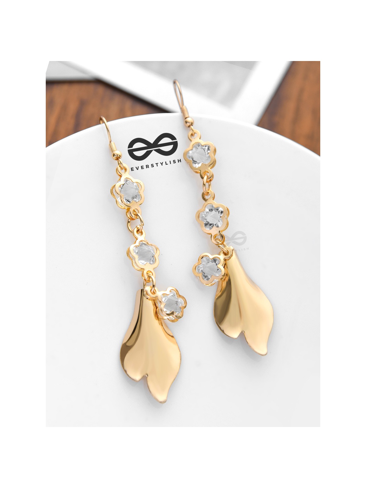 The Star Studded Shimmer - The Golden Charm Collection