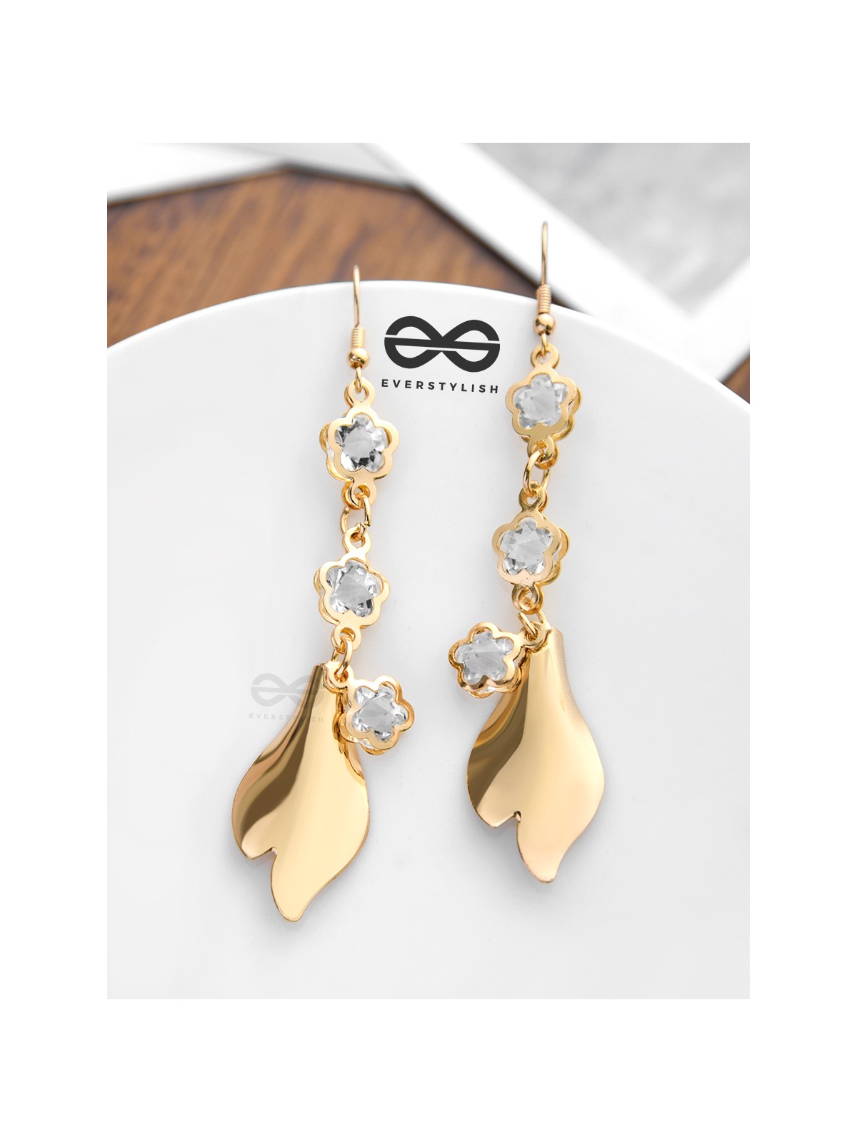 The Star Studded Shimmer - The Golden Charm Collection