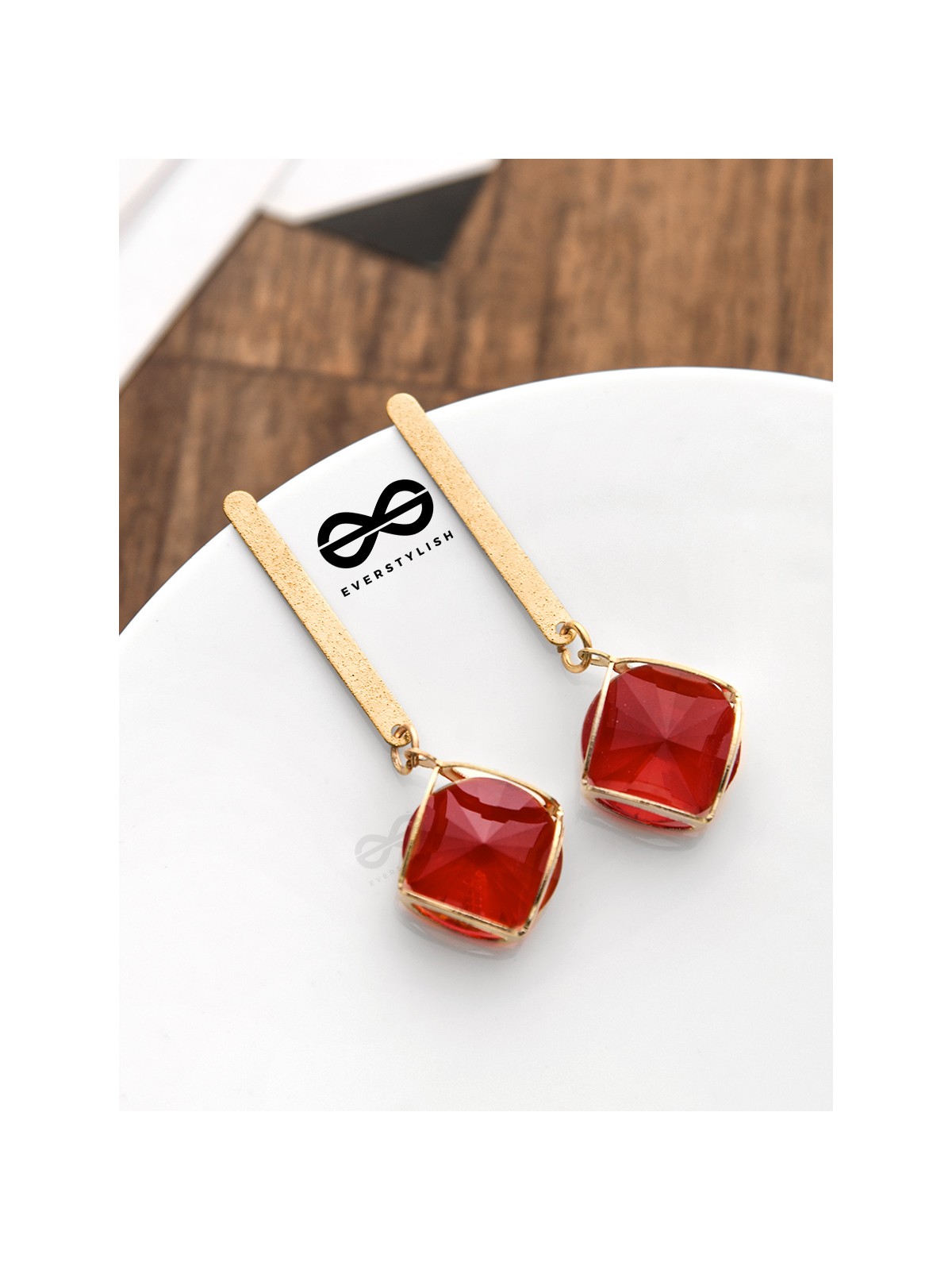 The Dangling Elegance (Scarlet Red) -  The Golden Charm Collection
