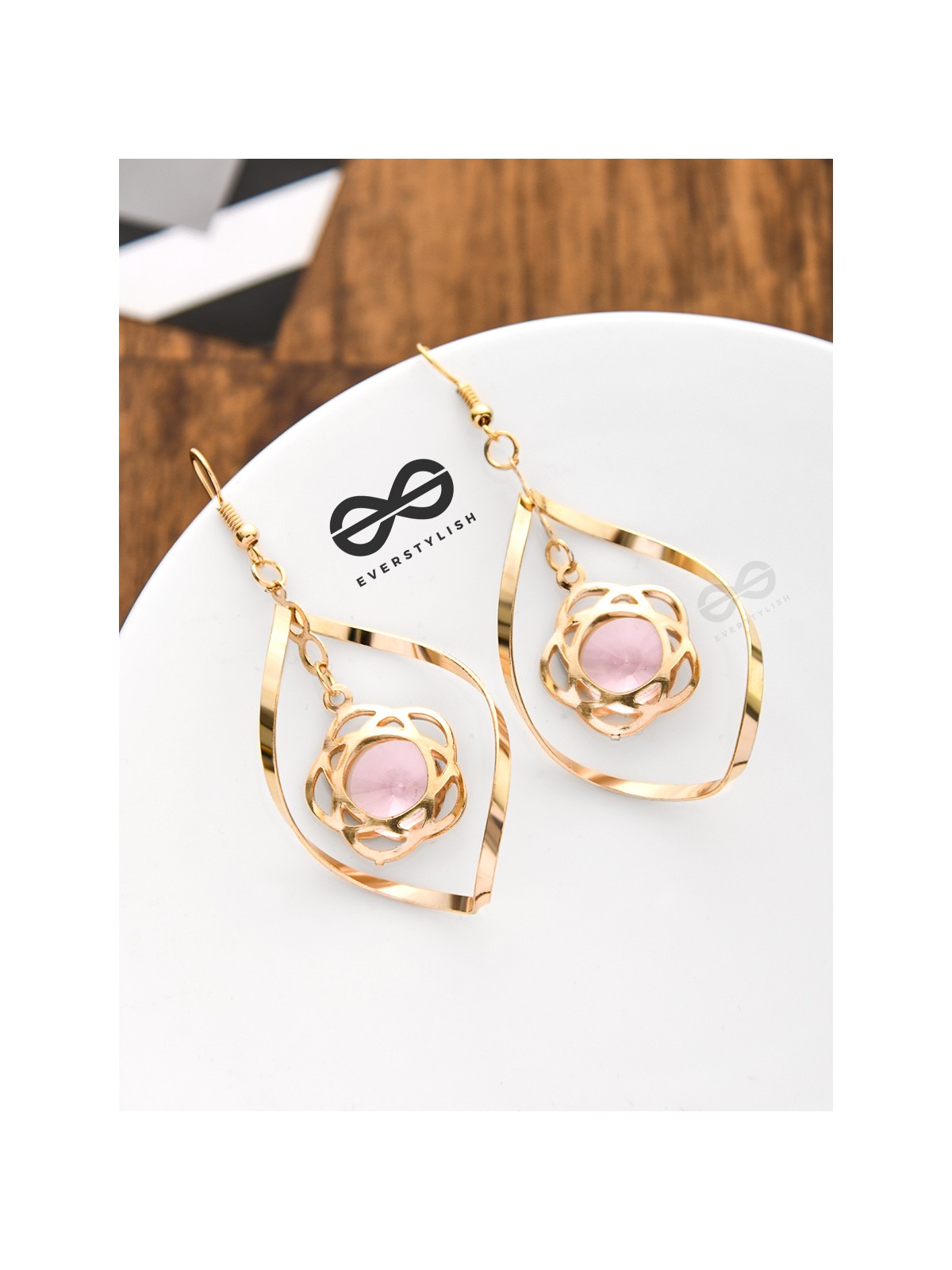 A Star-Studded Twist (Flamingo Pink) -  The Golden Charm Collection