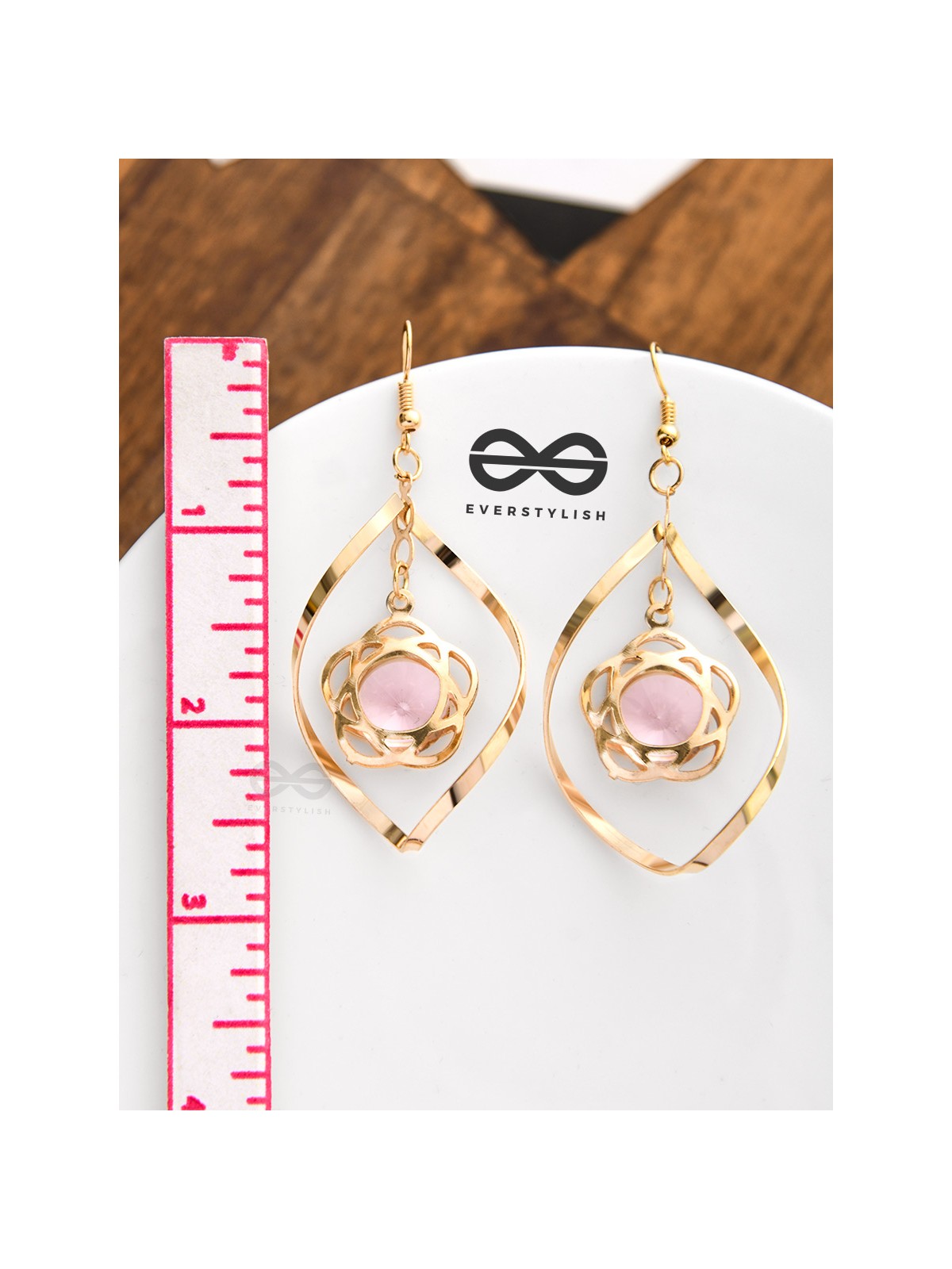 A Star-Studded Twist (Flamingo Pink) -  The Golden Charm Collection
