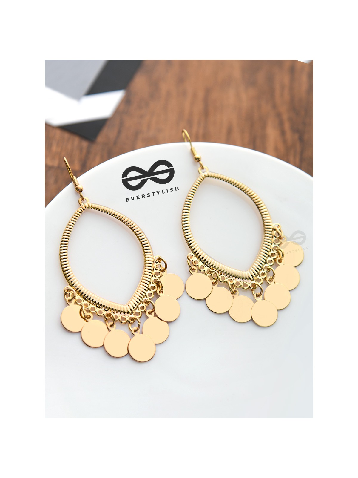 The Chic Charms - The Golden Charm Collection