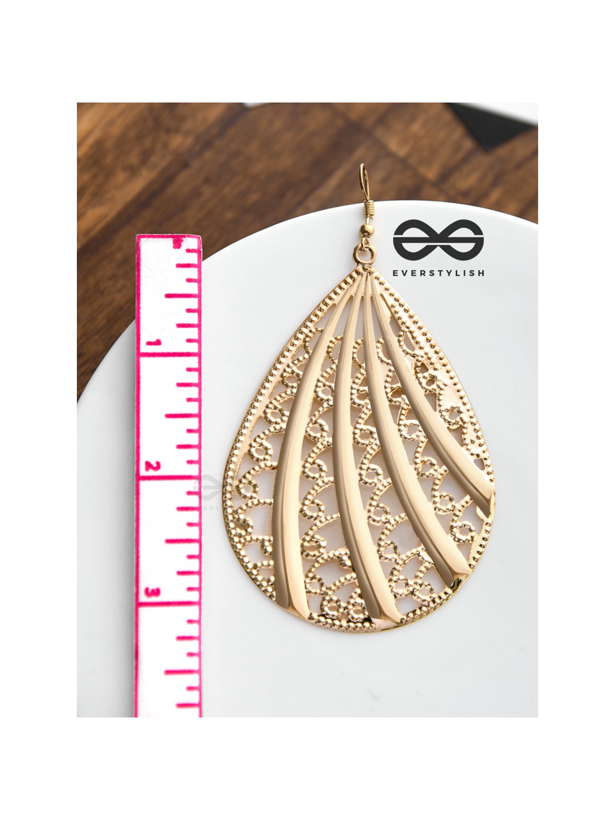 The Intricate Meshed Leaves - Golden Casual Earrings