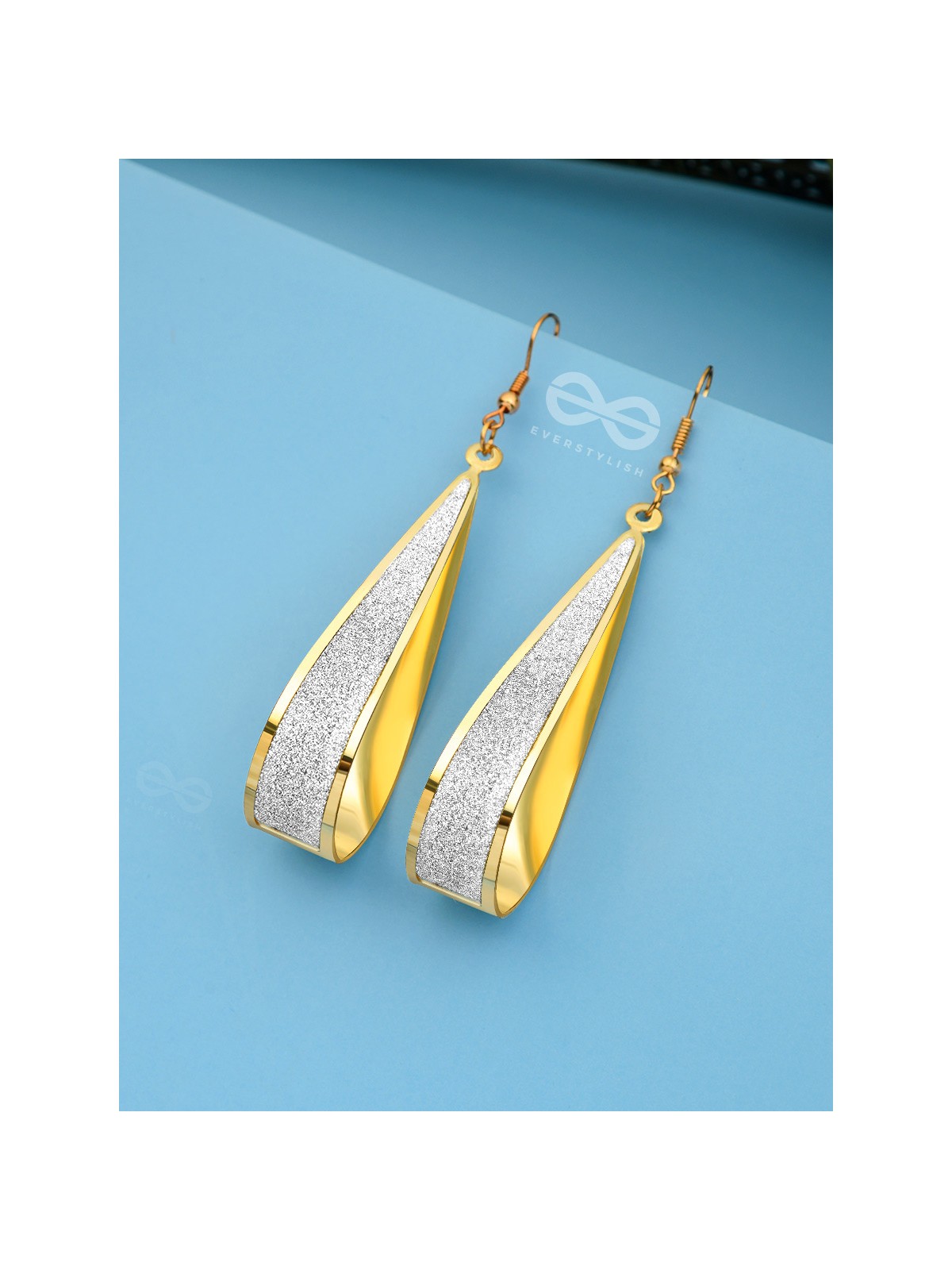 The Shimmery Loops - The Golden Charm Collection