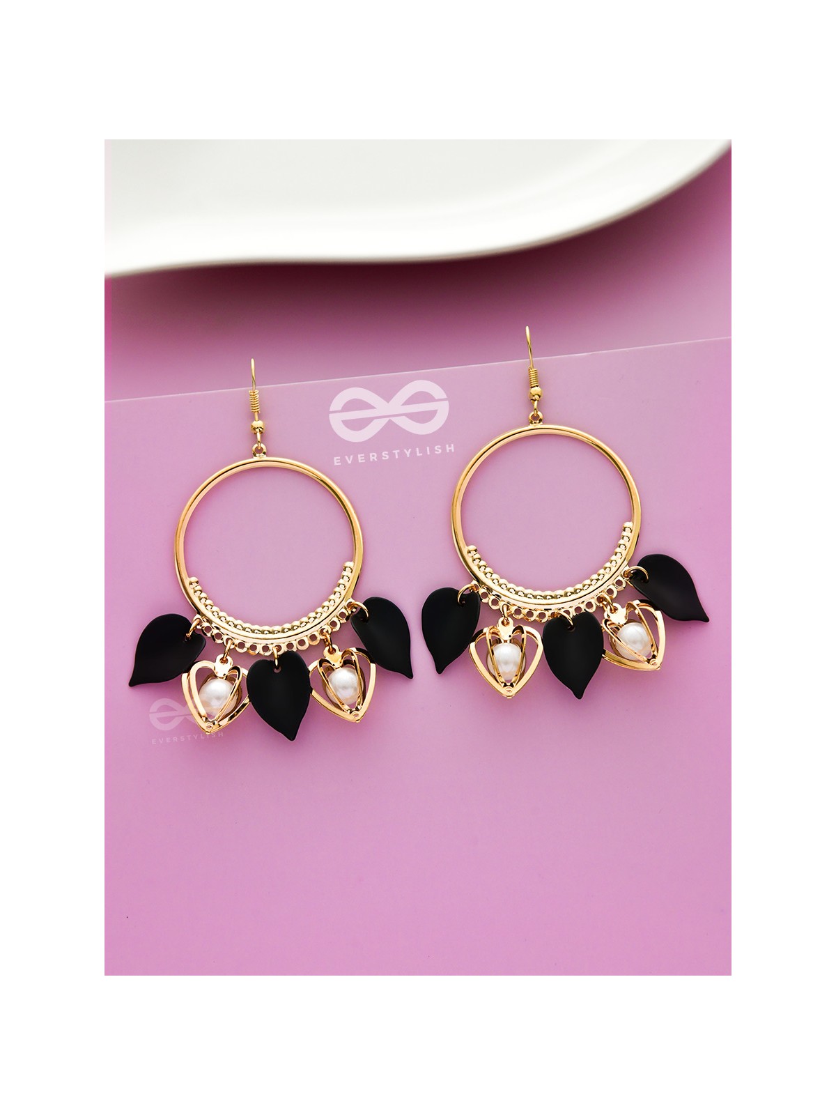 The bonafide elegance - leaf and pearl detailed danglers