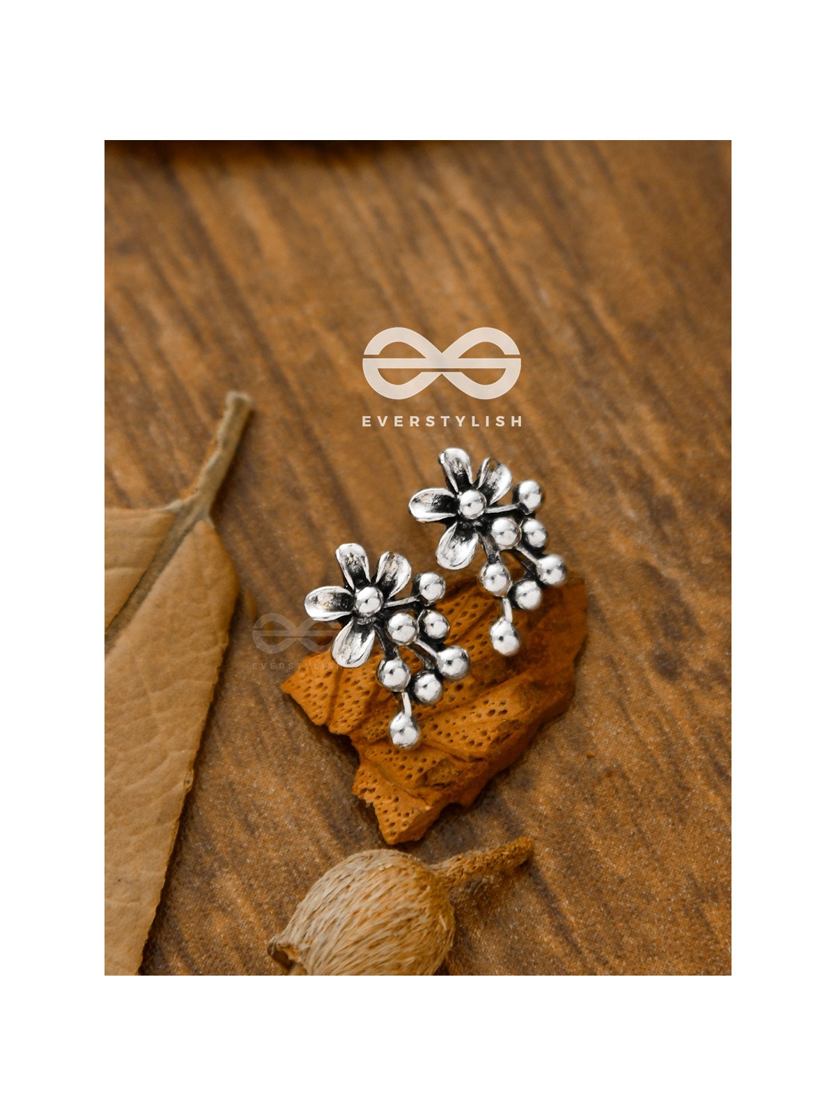 The Little Dotted Floral Studs - Tiny Trinket Earrings