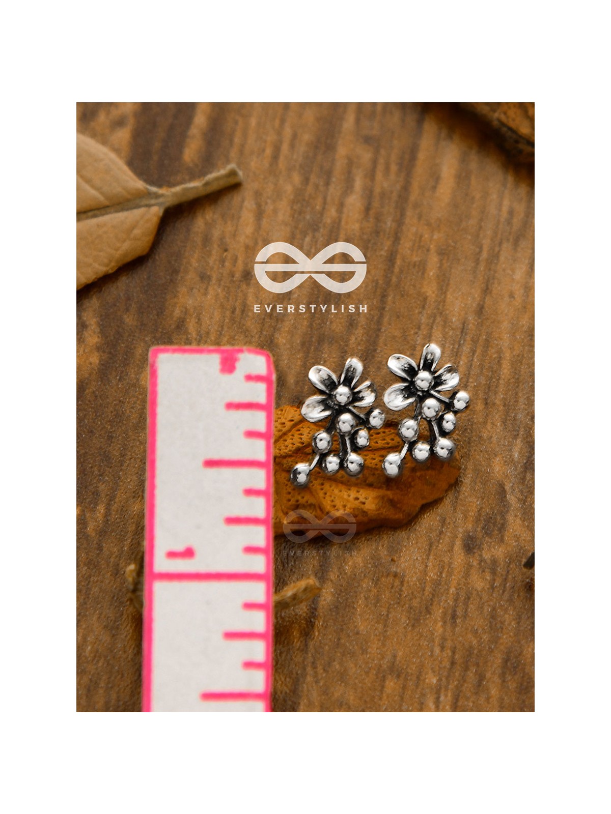 The Little Dotted Floral Studs - Tiny Trinket Earrings