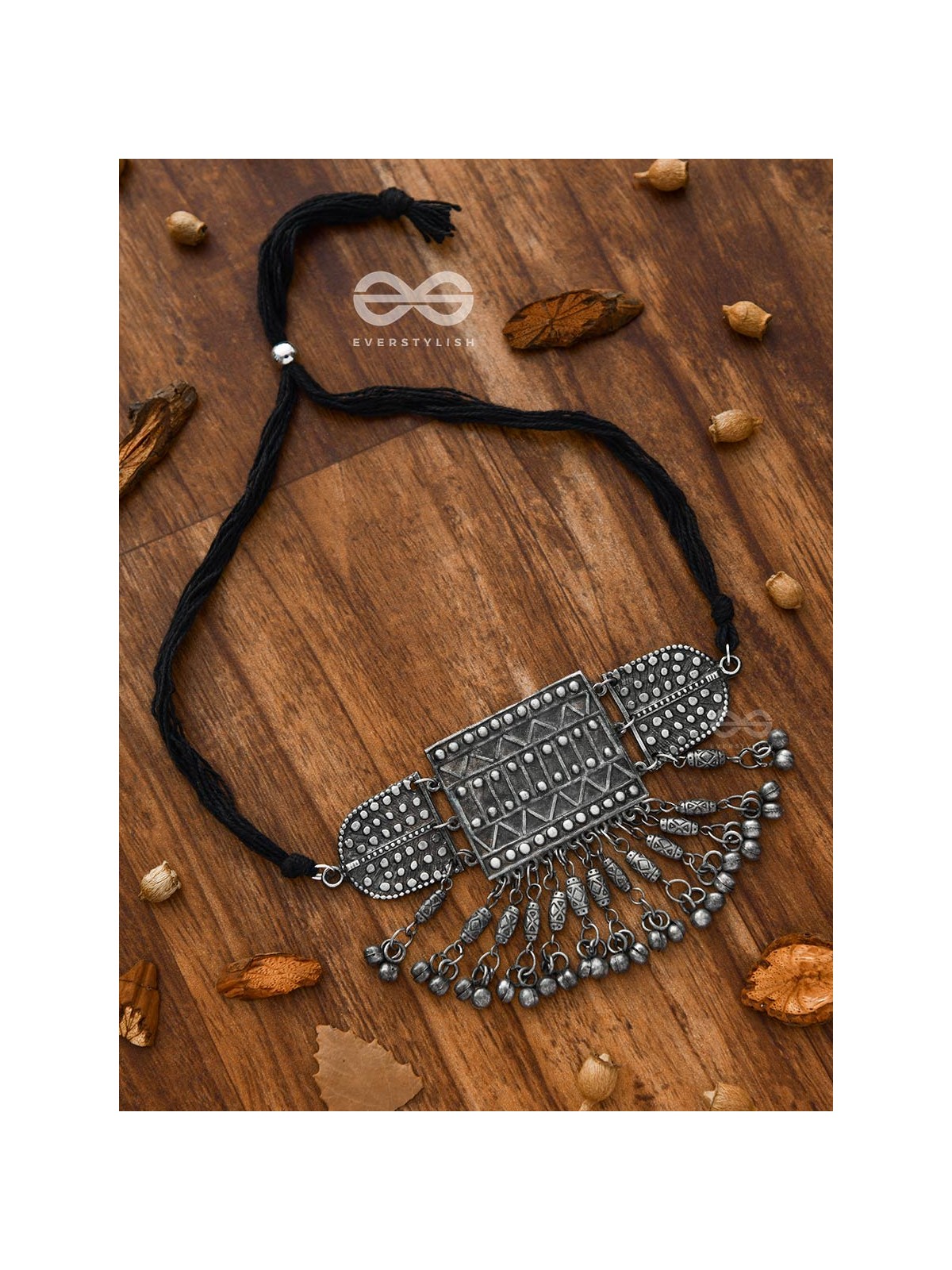 A Bohemian Beauty - Classic Oxidised Choker