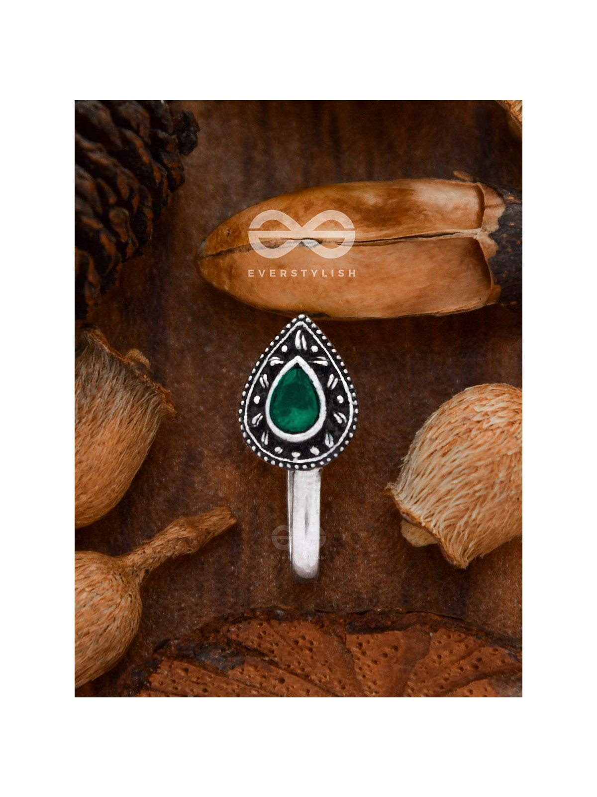 The Intricate Droplets - Embellished Non-pierced Nosepin (Emerald Green)