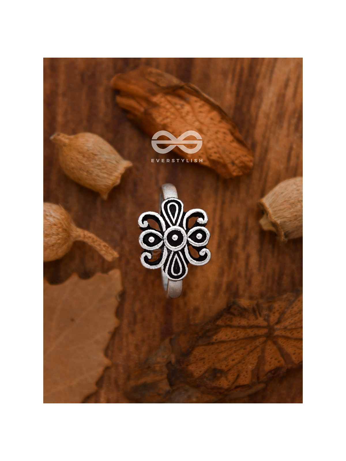 The Hypnotic Artwork Toe Ring - Tiny Trinket Collection