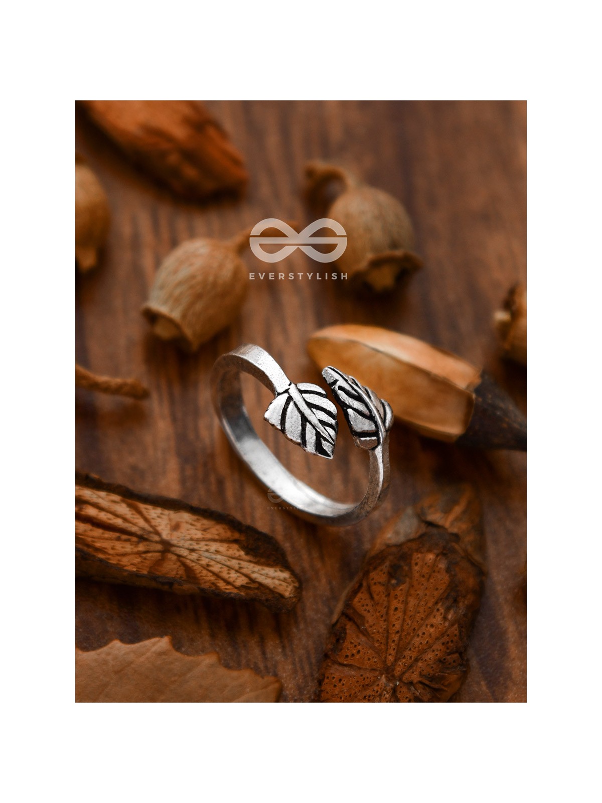 The Intricate Leaflets Toe Ring - Tiny Trinket Collection