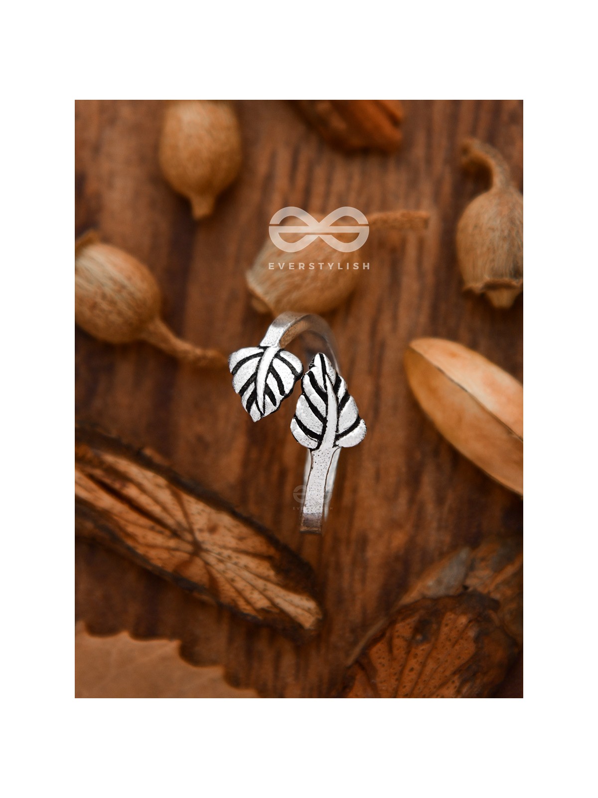 The Intricate Leaflets Toe Ring - Tiny Trinket Collection