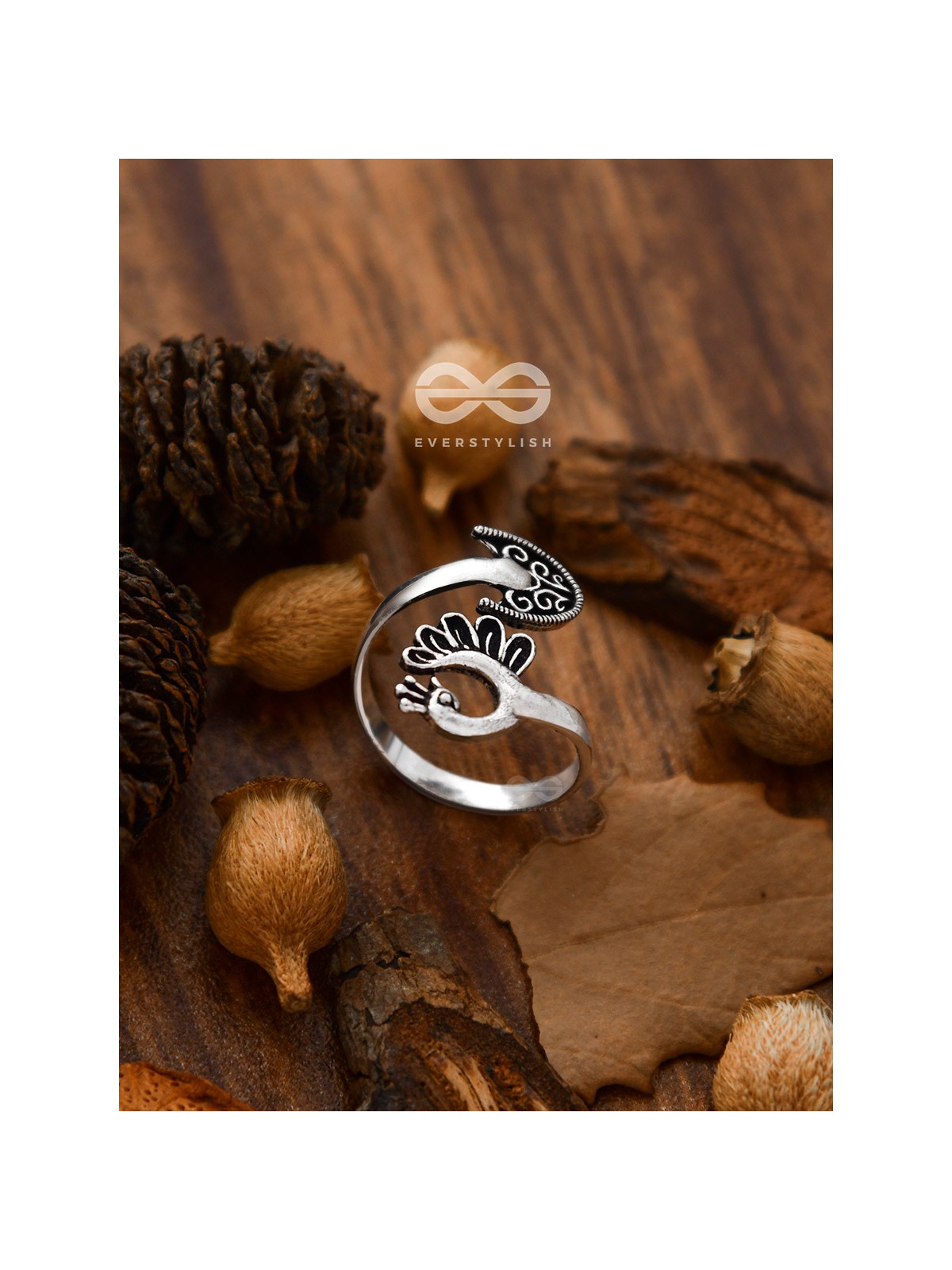 The Intricate Peacock Toe Ring - Tiny Trinket Collection