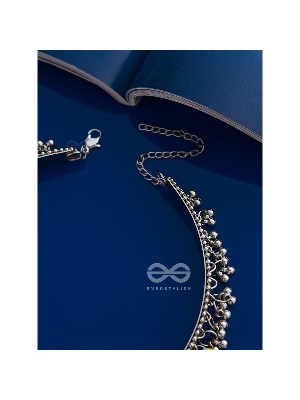 A Bohemian Indulgence - Oxidised Shell Choker Neckpiece