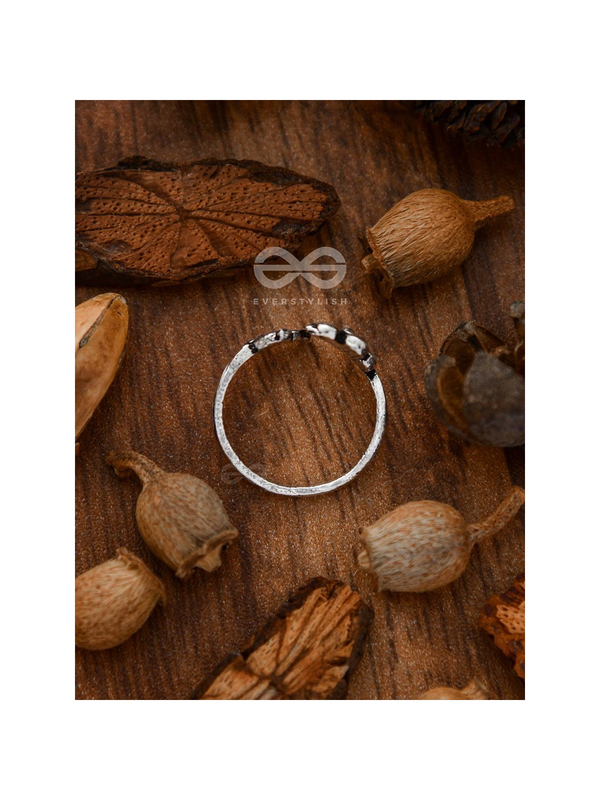 Nature's Delight Toe Ring - Tiny Trinket Collection