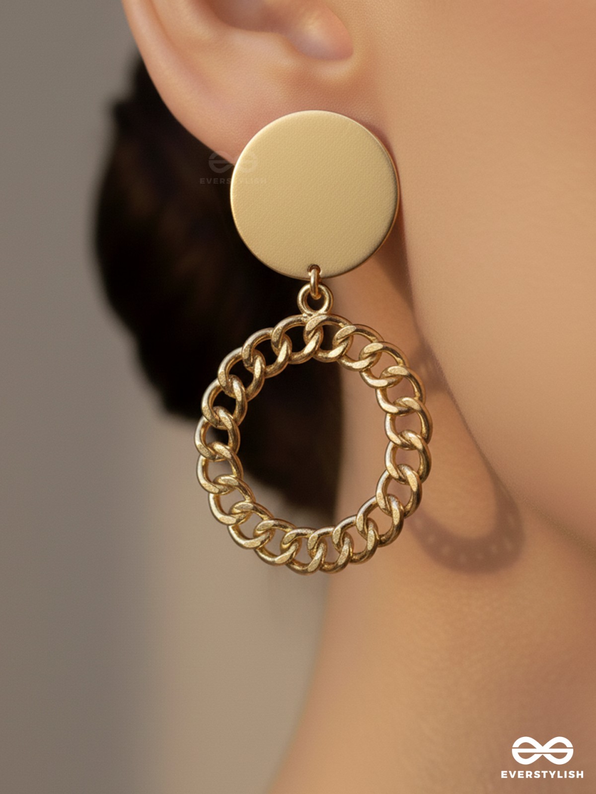 The Links of Glamour - Golden Statement Earrings