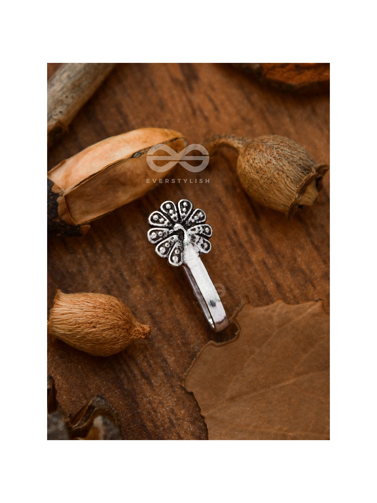 The Fanning Peacock - Oxidised Non-pierced Nosering