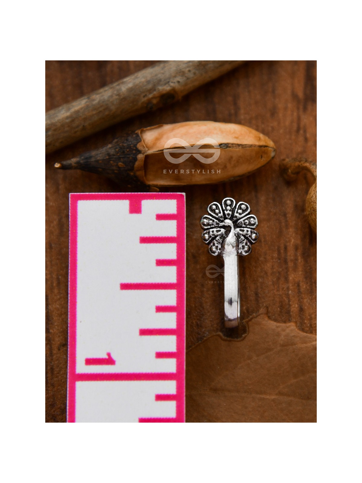 The Fanning Peacock - Oxidised Non-pierced Nosering