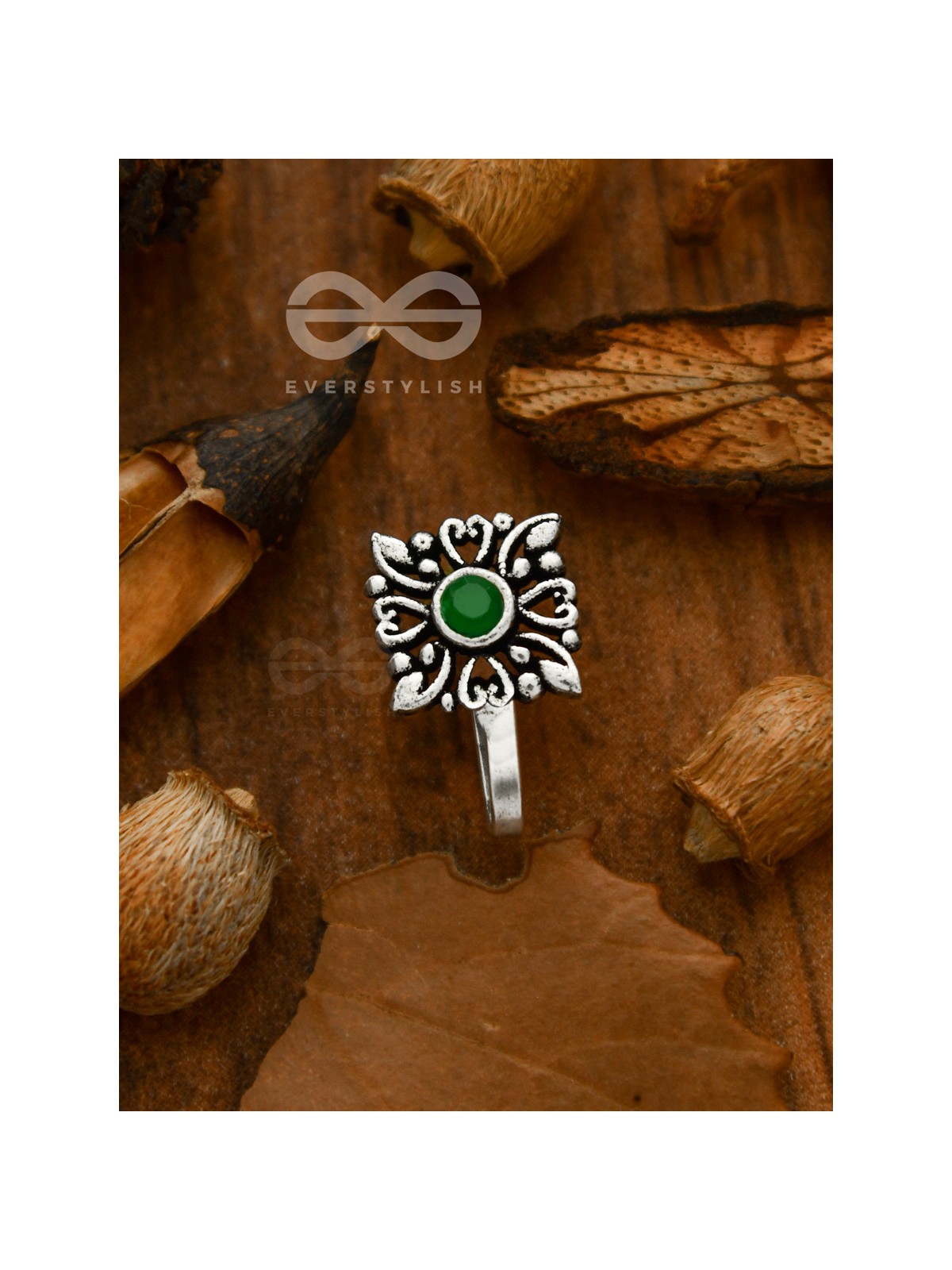 The Geometric Motifs - intricate non pierced Nose-pin (emerald green)