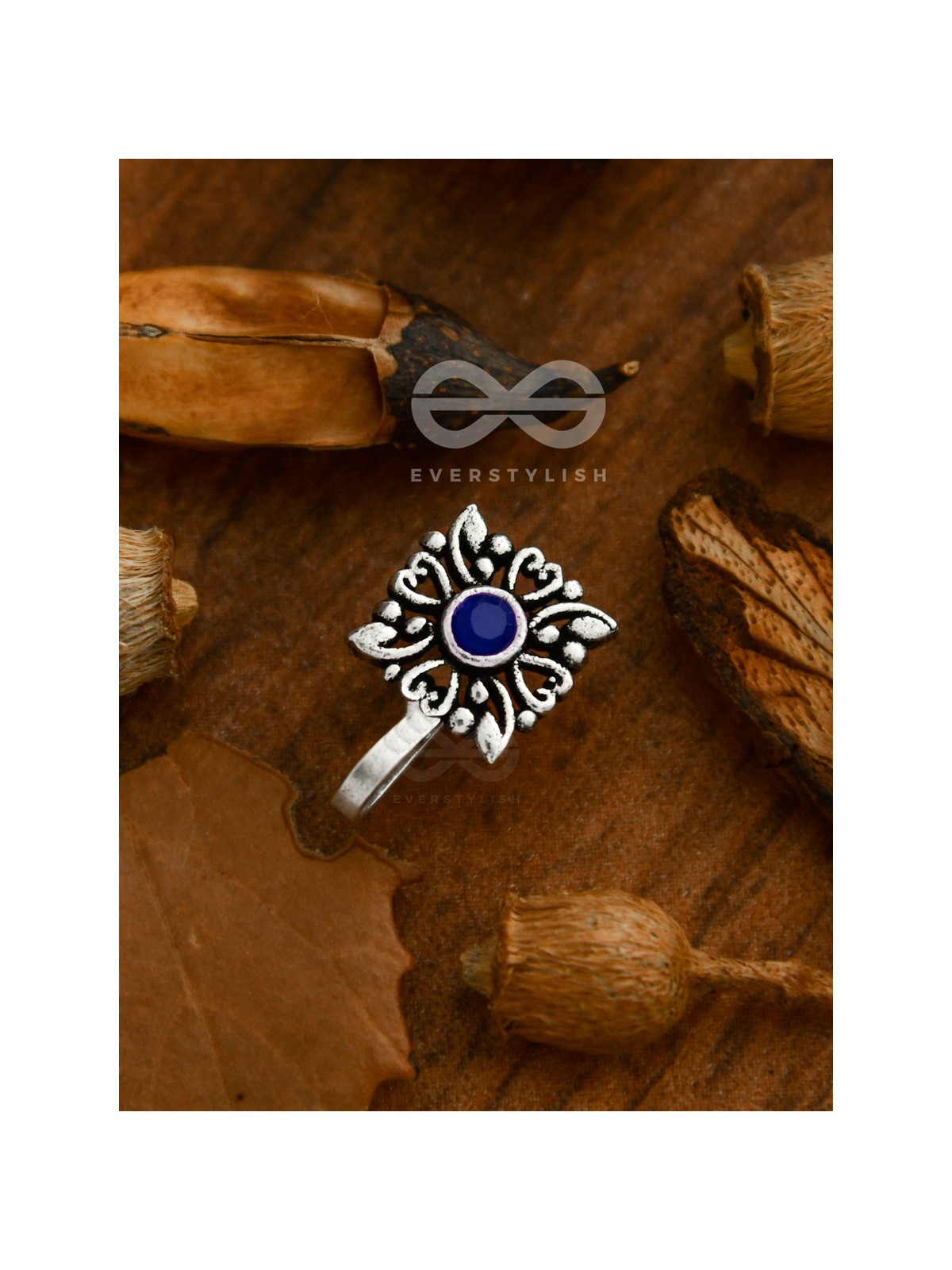 THE GEOMETRIC MOTIFS - INTRICATE NON PIERCED NOSE-PIN (Royal blue)