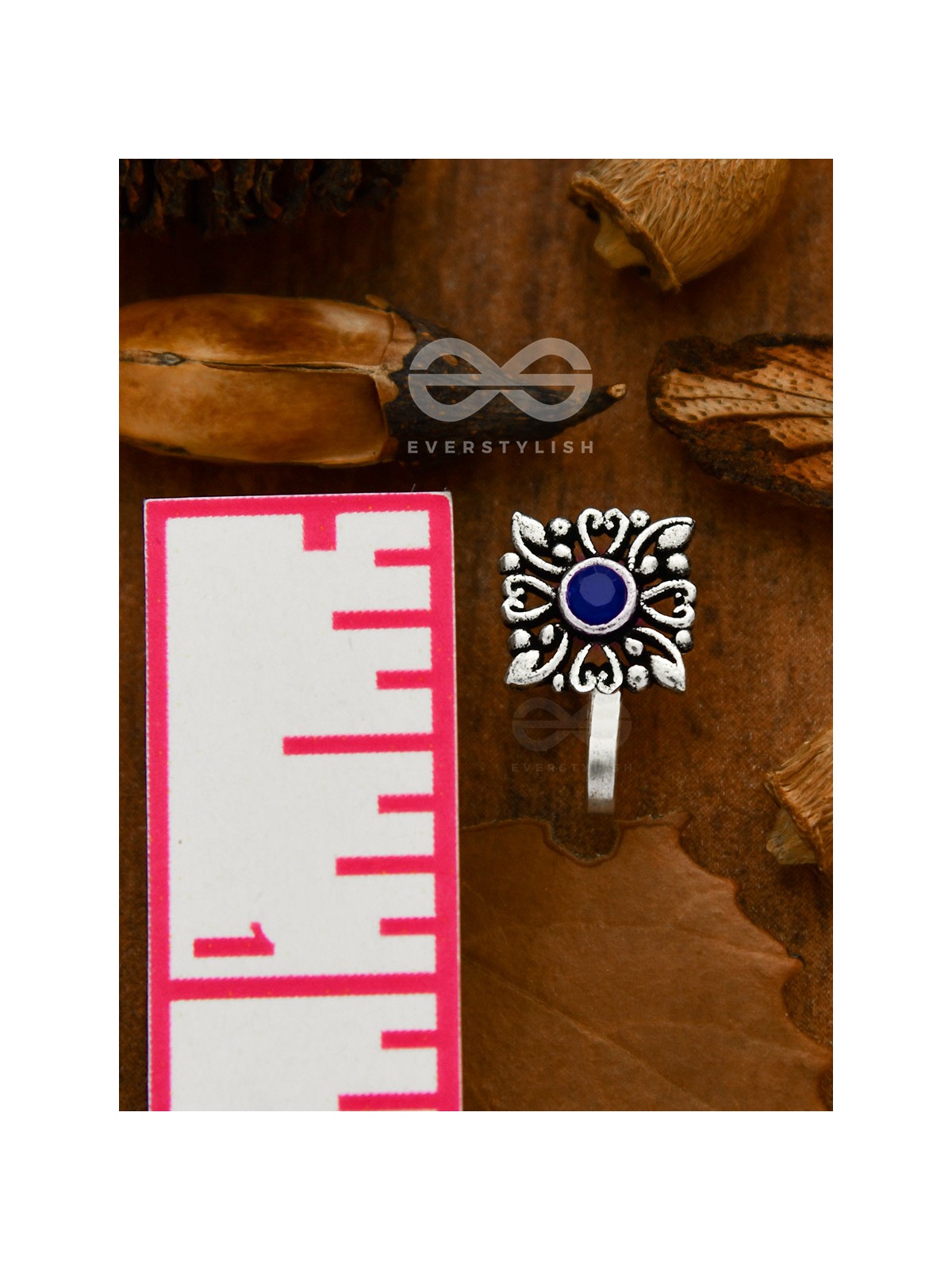 THE GEOMETRIC MOTIFS - INTRICATE NON PIERCED NOSE-PIN (Royal blue)