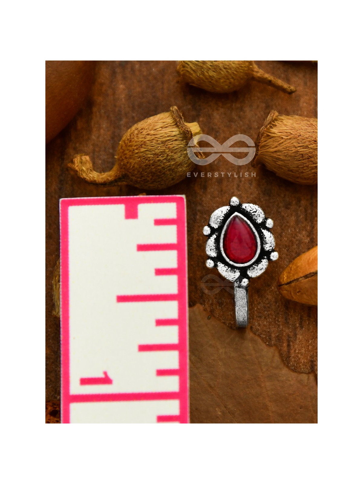 The glowing ember- oxidized non pierced nosepin (ruby red)