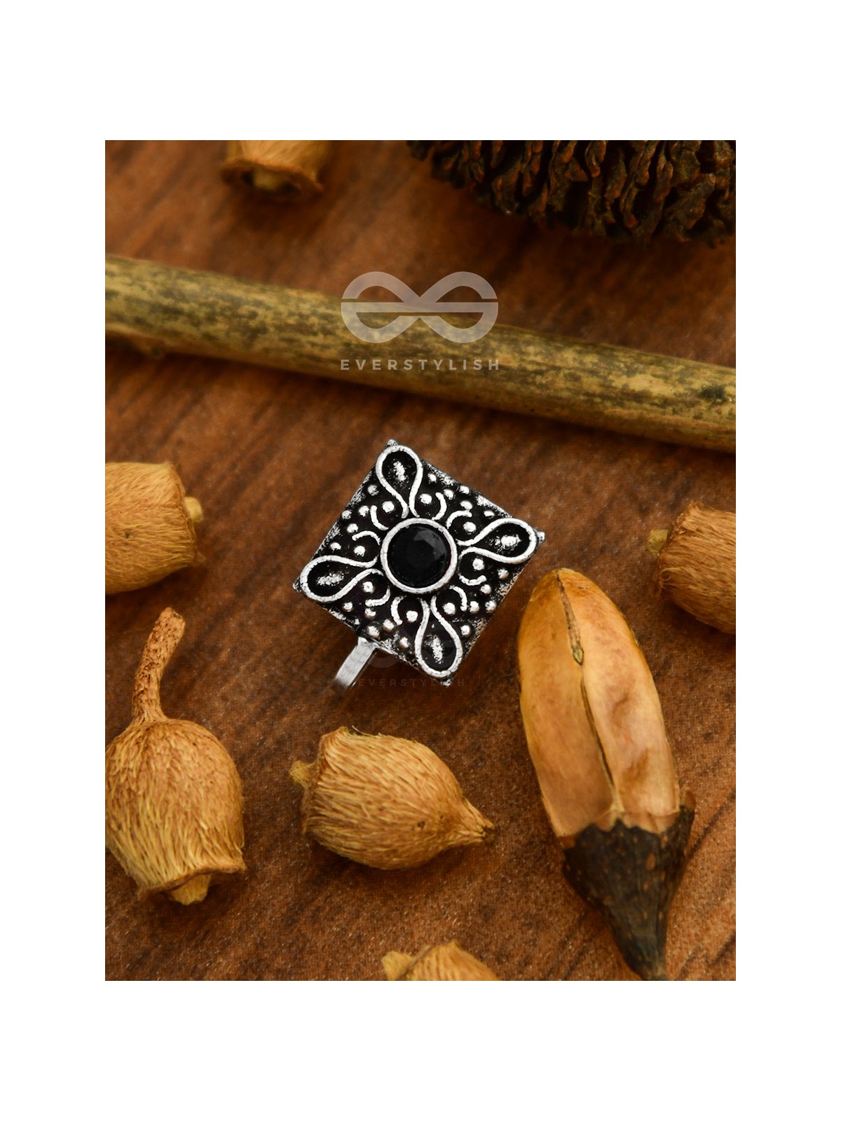 The Elegance Sqaured - Non-Pierced Boho Nosepin (Onyx Black)