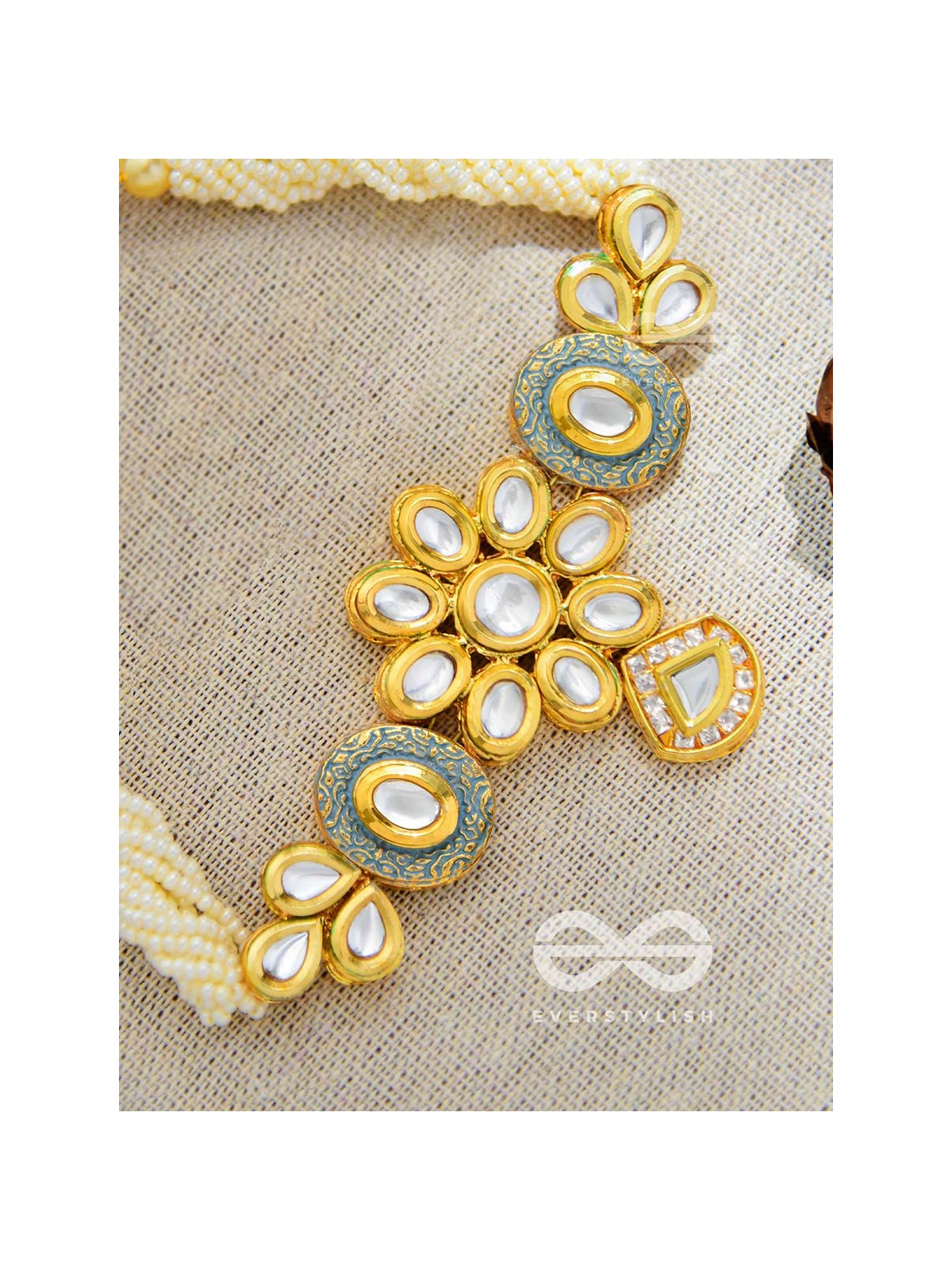 The Royal Elegance - Statement Golden Set of Neckpiece and Earrings