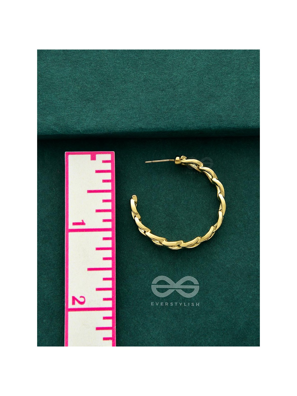 Breaking the chains - Statement Golden Hoops