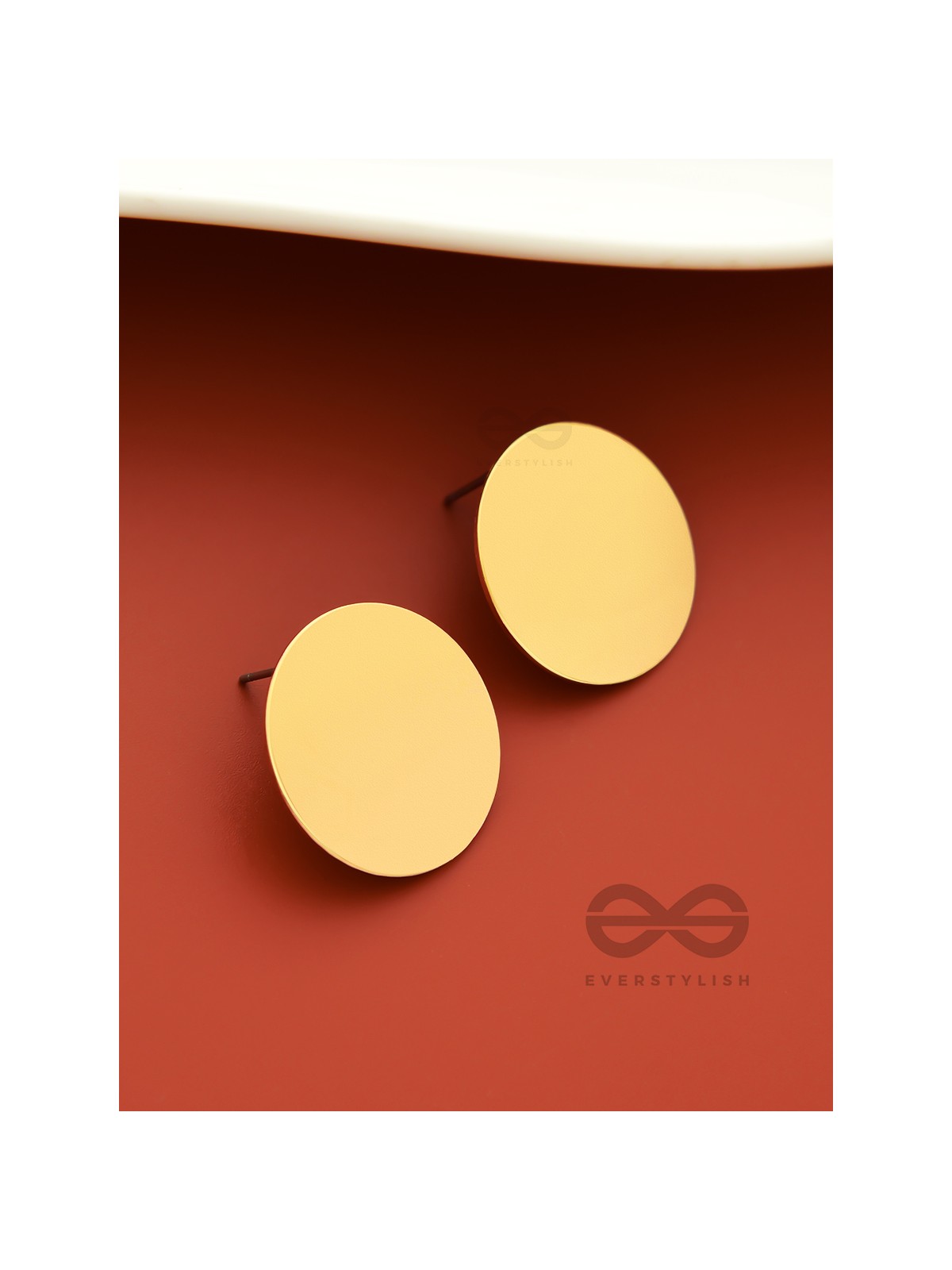 Mirror Reflection - Casual Golden Studs