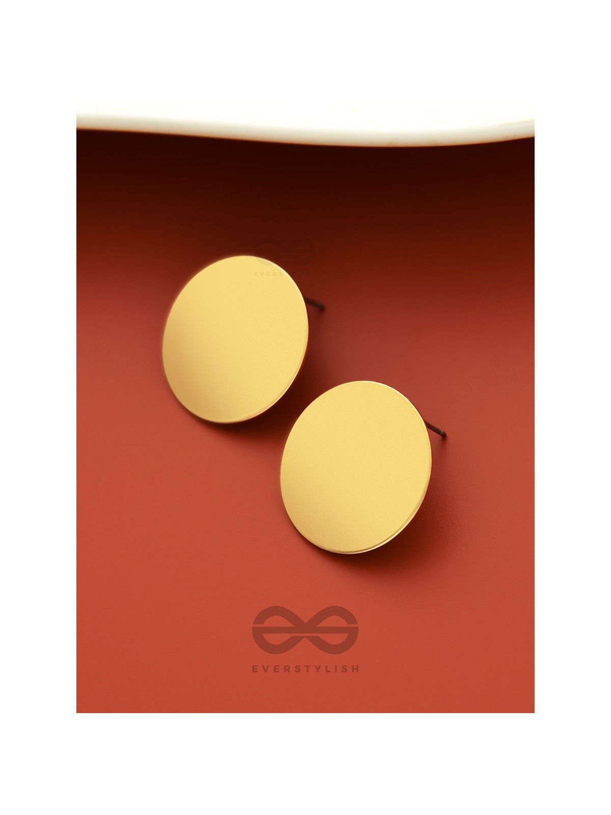 Mirror Reflection - Casual Golden Studs