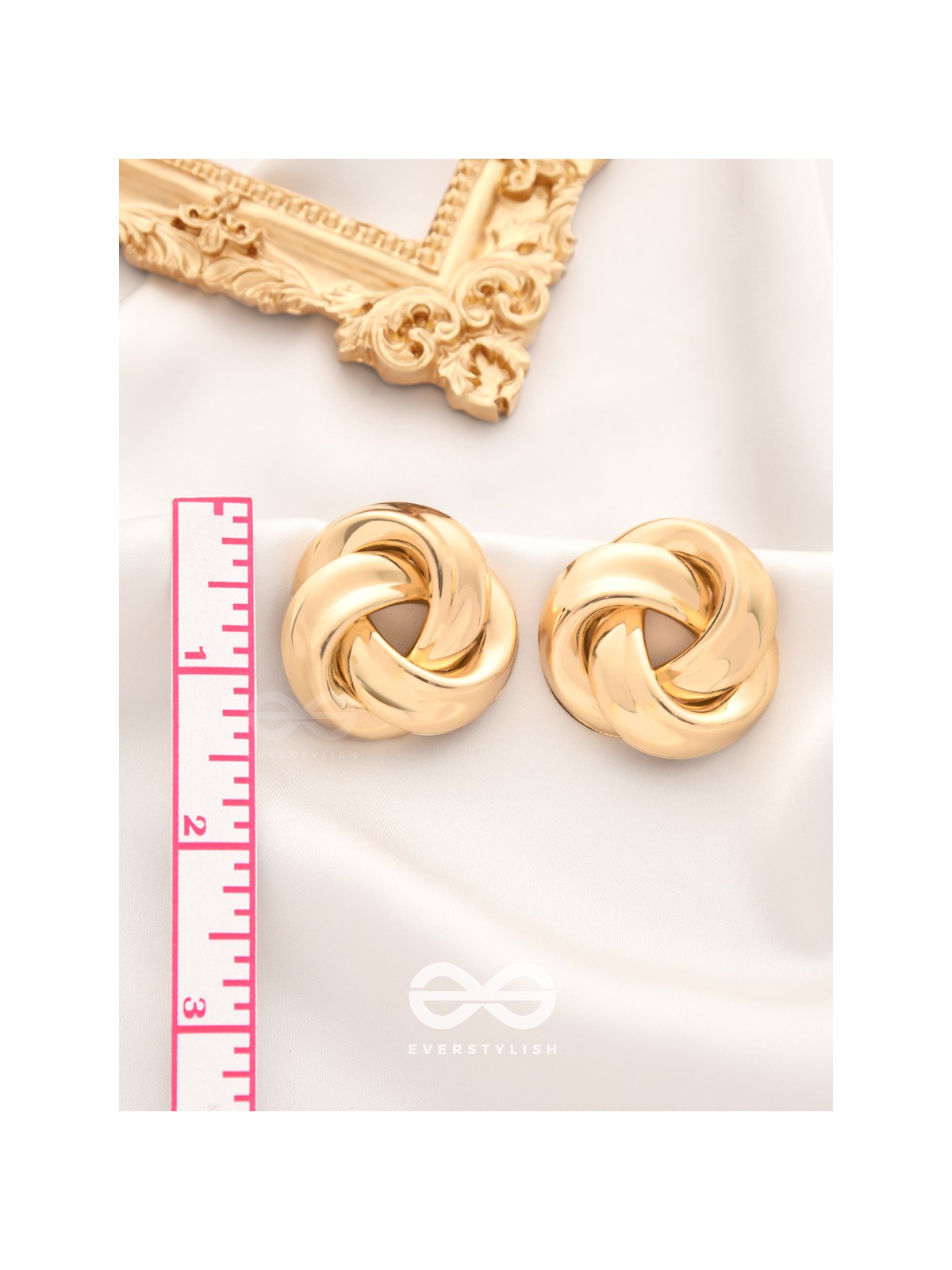 A Knot of Elegance - Statement Golden Studs