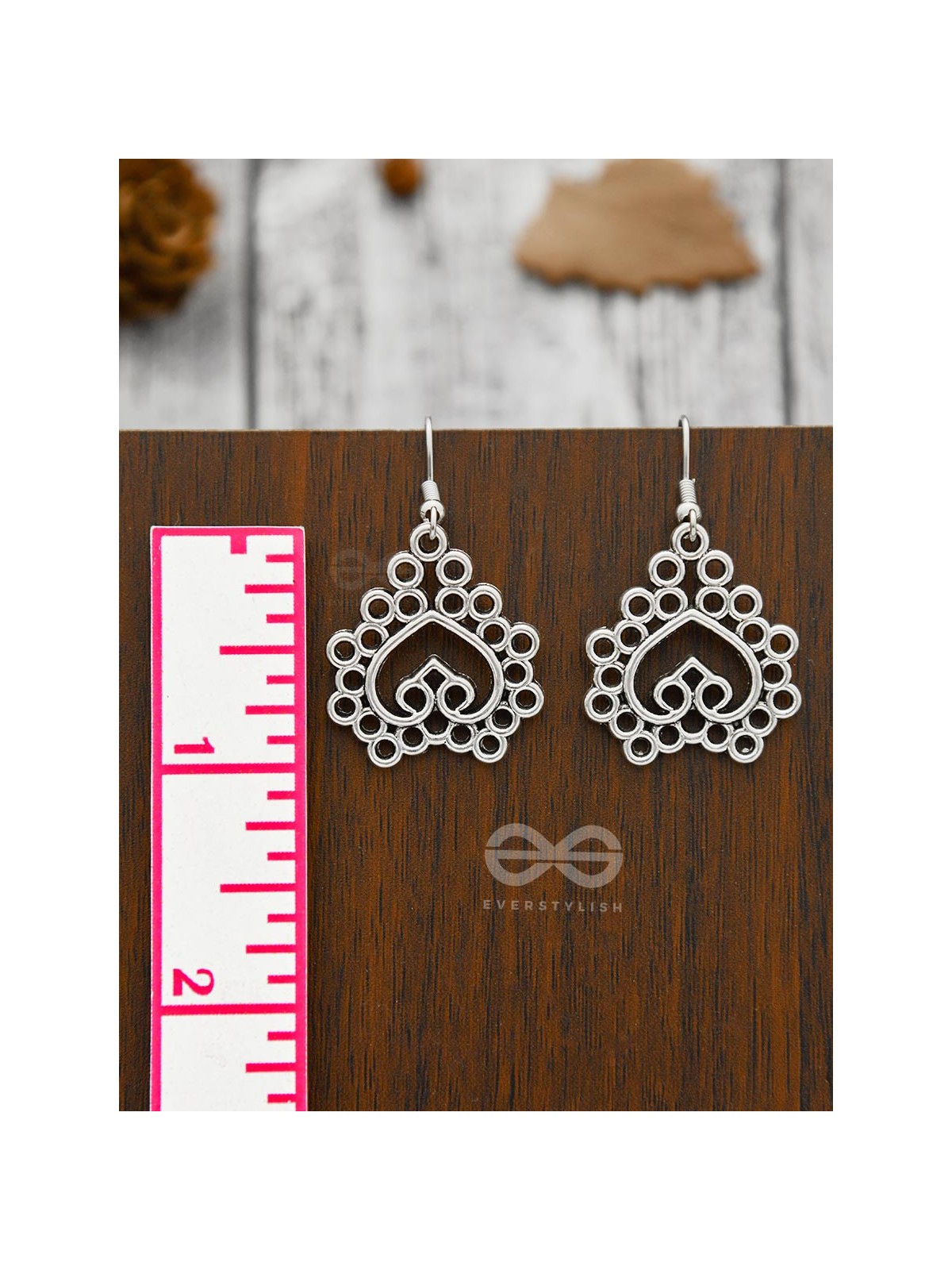 Queen of Hearts - Tiny Trinket Earrings