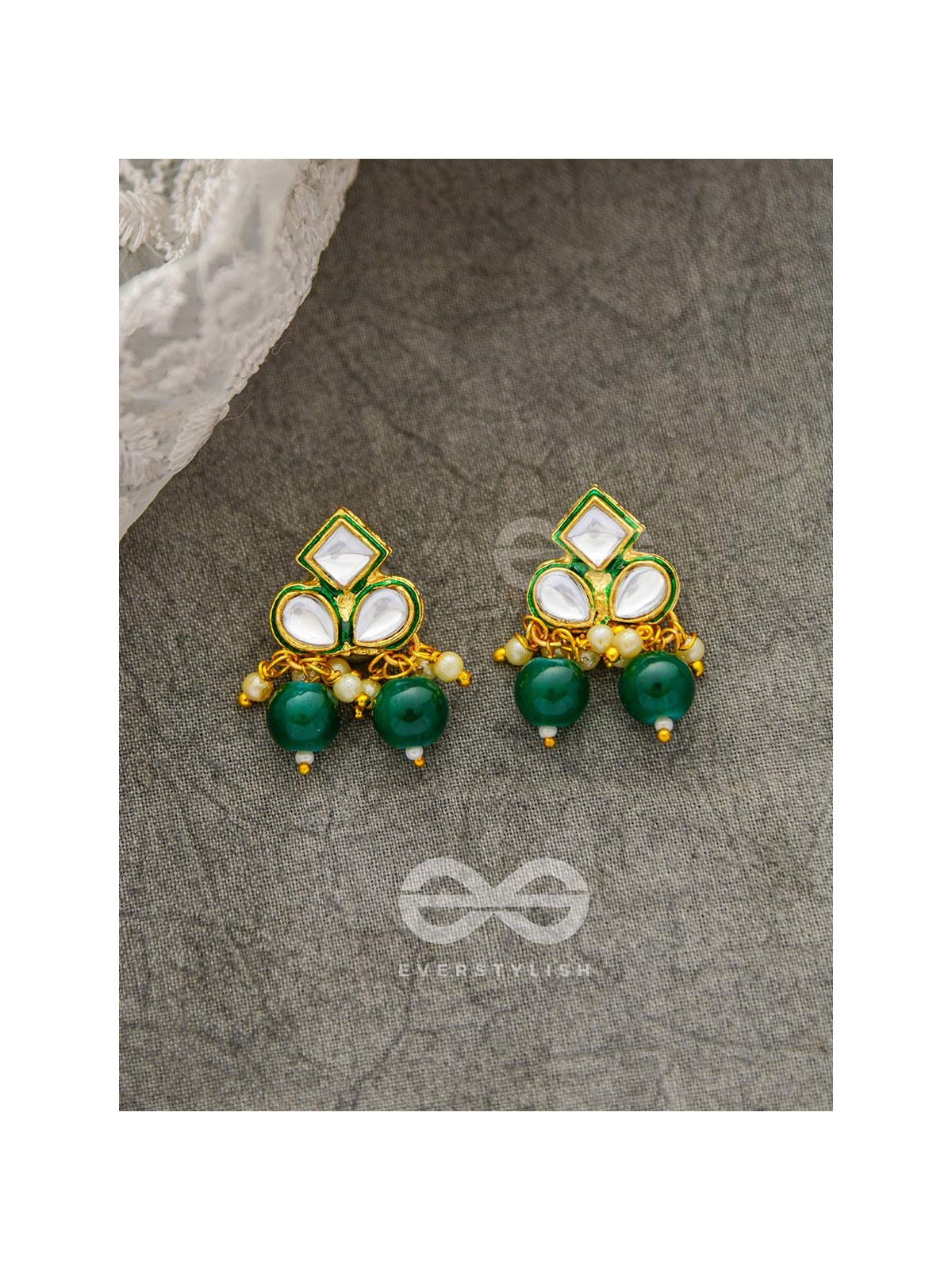 The Magical Mystique - Set of Statement Earrings and Choker (Green)
