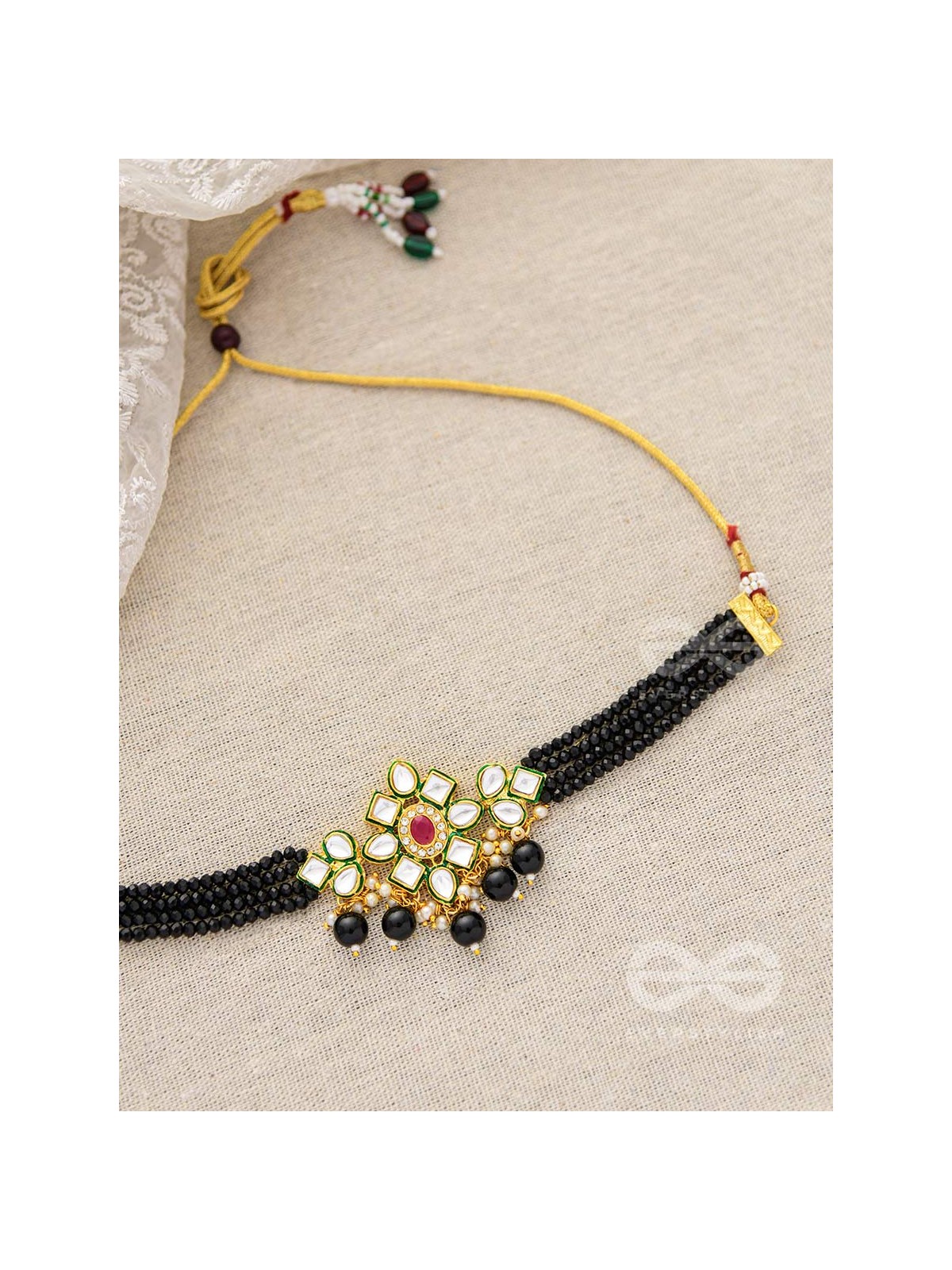 The Magical Mystique - Set of Statement Earrings and Choker (Black)