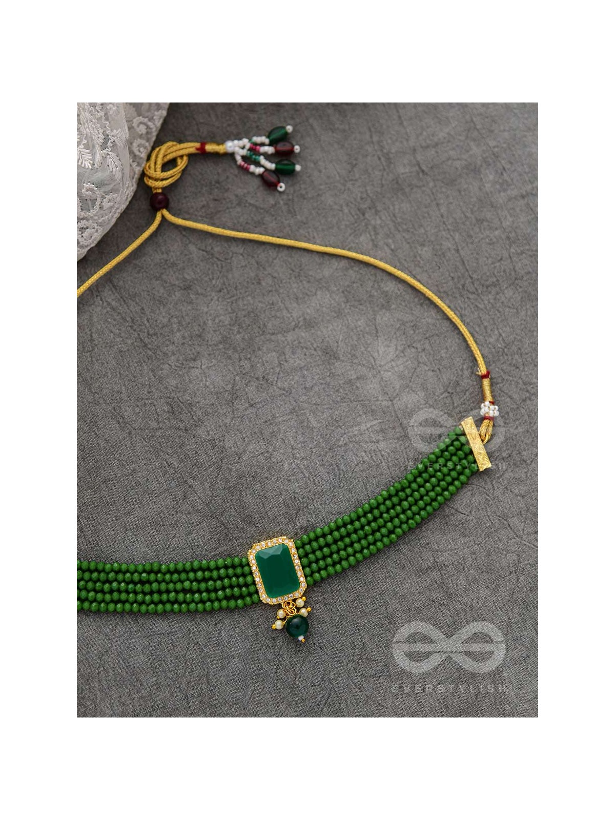 The Mystical Magnificence - Set of Statement Choker And Earrings (Forest Green)