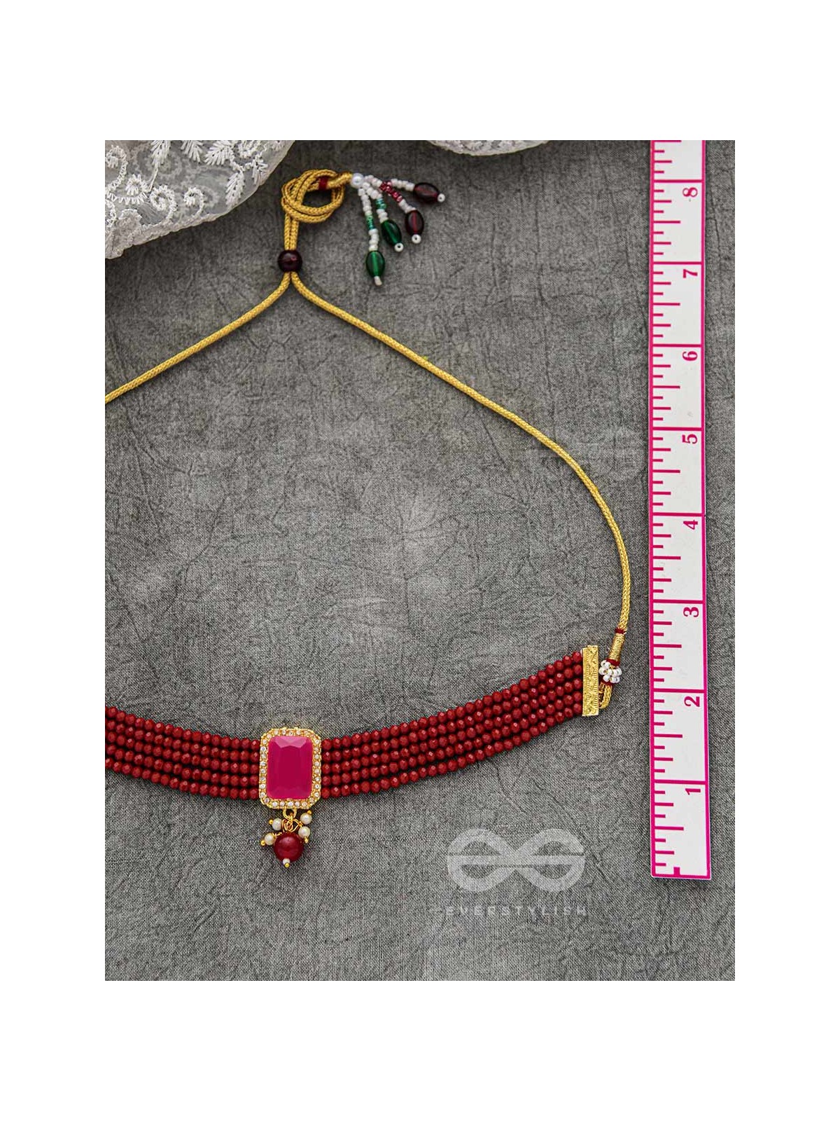 THE MYSTICAL MAGNIFICENCE - SET OF STATEMENT CHOKER AND EARRINGS (BERRY RED)