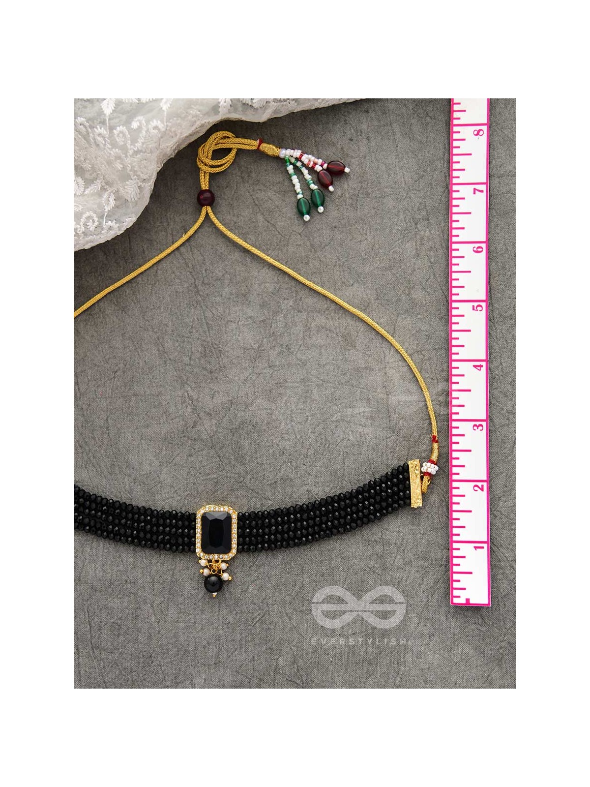 THE MYSTICAL MAGNIFICENCE - SET OF STATEMENT CHOKER AND EARRINGS (Black)