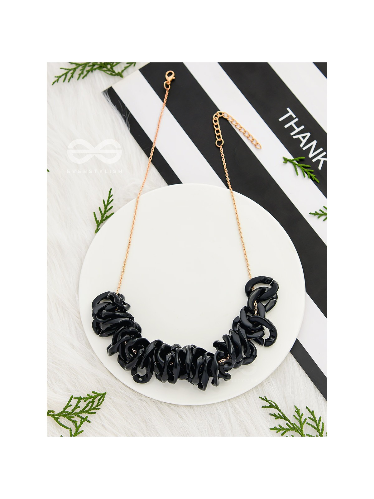 A Chunk of Chic- Golden Statement Neckpiece