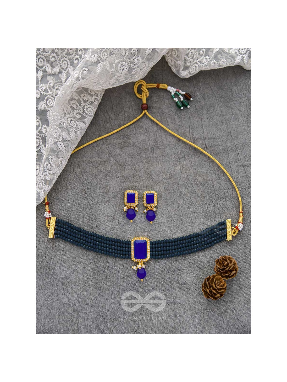 The mystical magnificence - set of statement choker and earrings ( Prussian Blue)