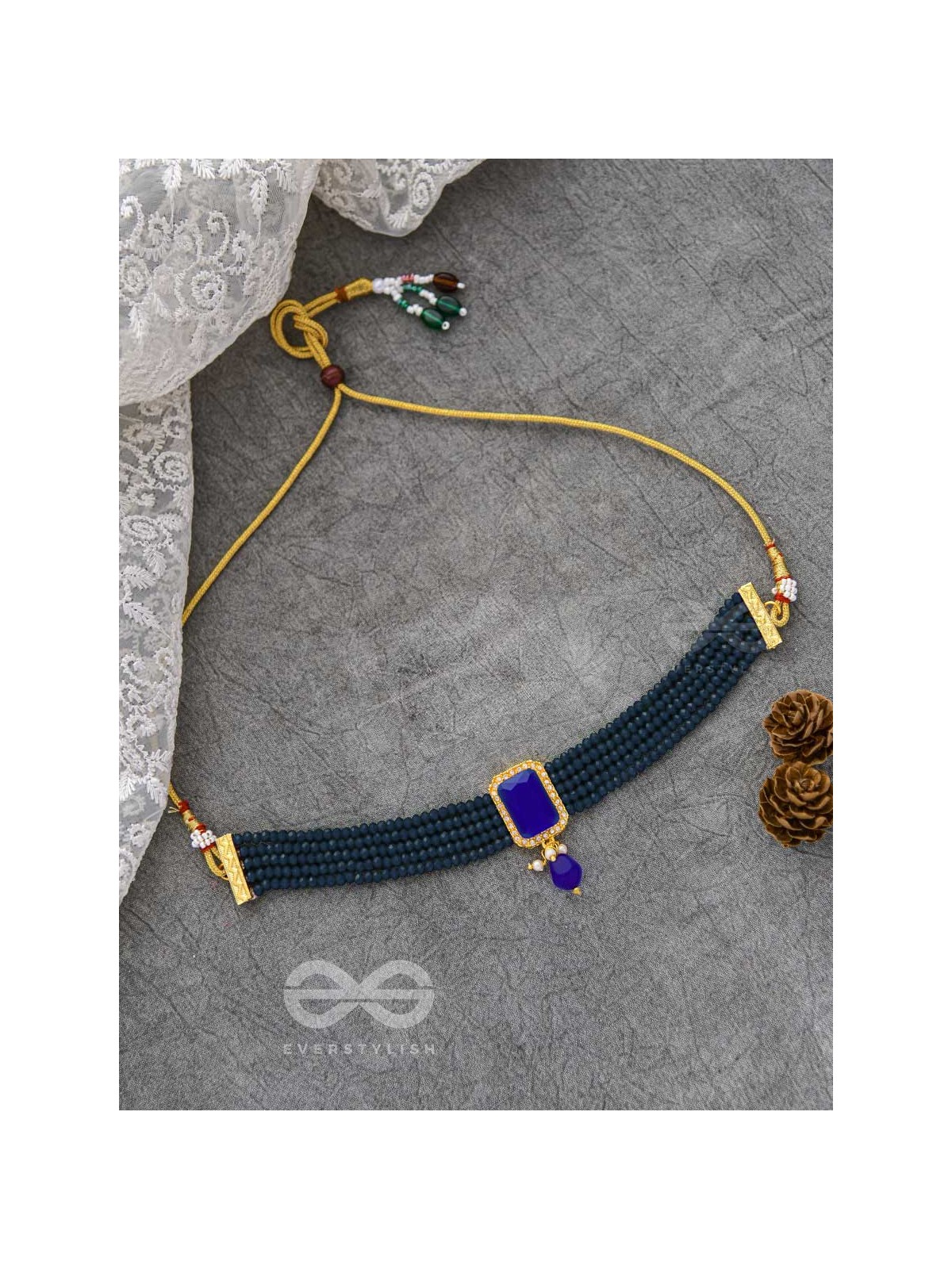 The mystical magnificence - set of statement choker and earrings ( Prussian Blue)