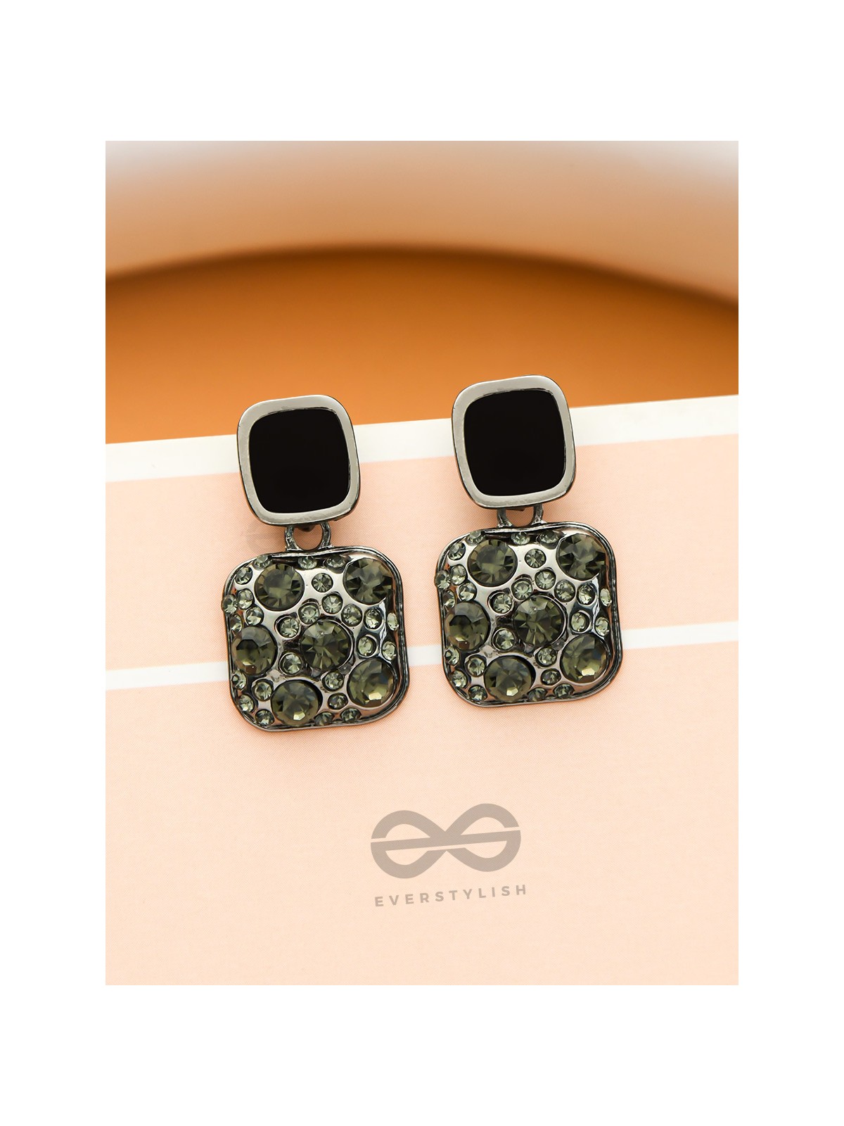 Shimmering Silt- Crystals and Rhinestones Studded Black Earrings
