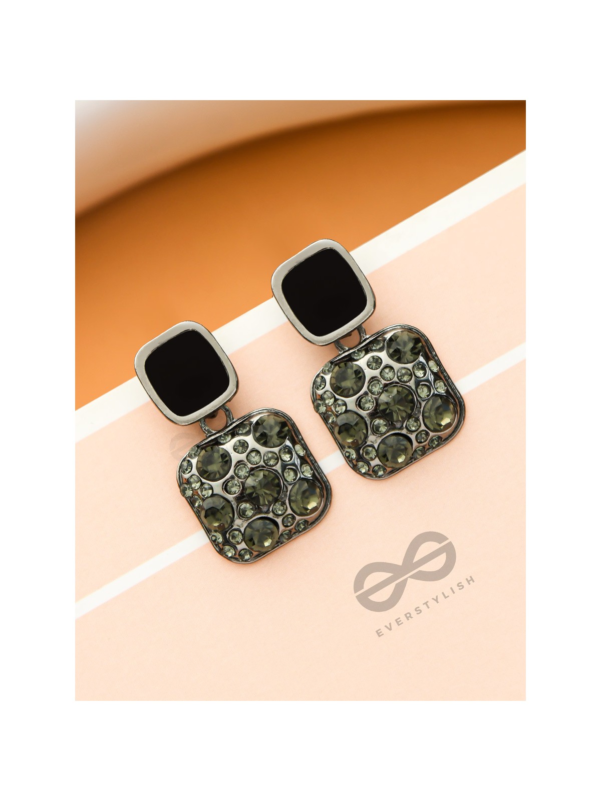 Shimmering Silt- Crystals and Rhinestones Studded Black Earrings
