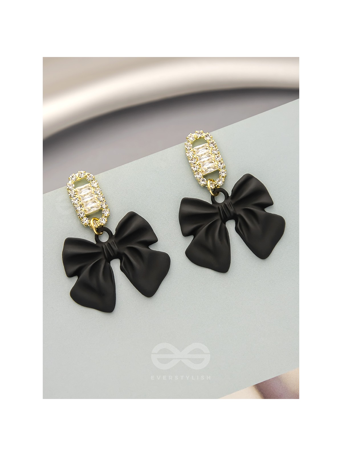 Ebony Divas- Rhinestones Studded Golden and Black Earrings