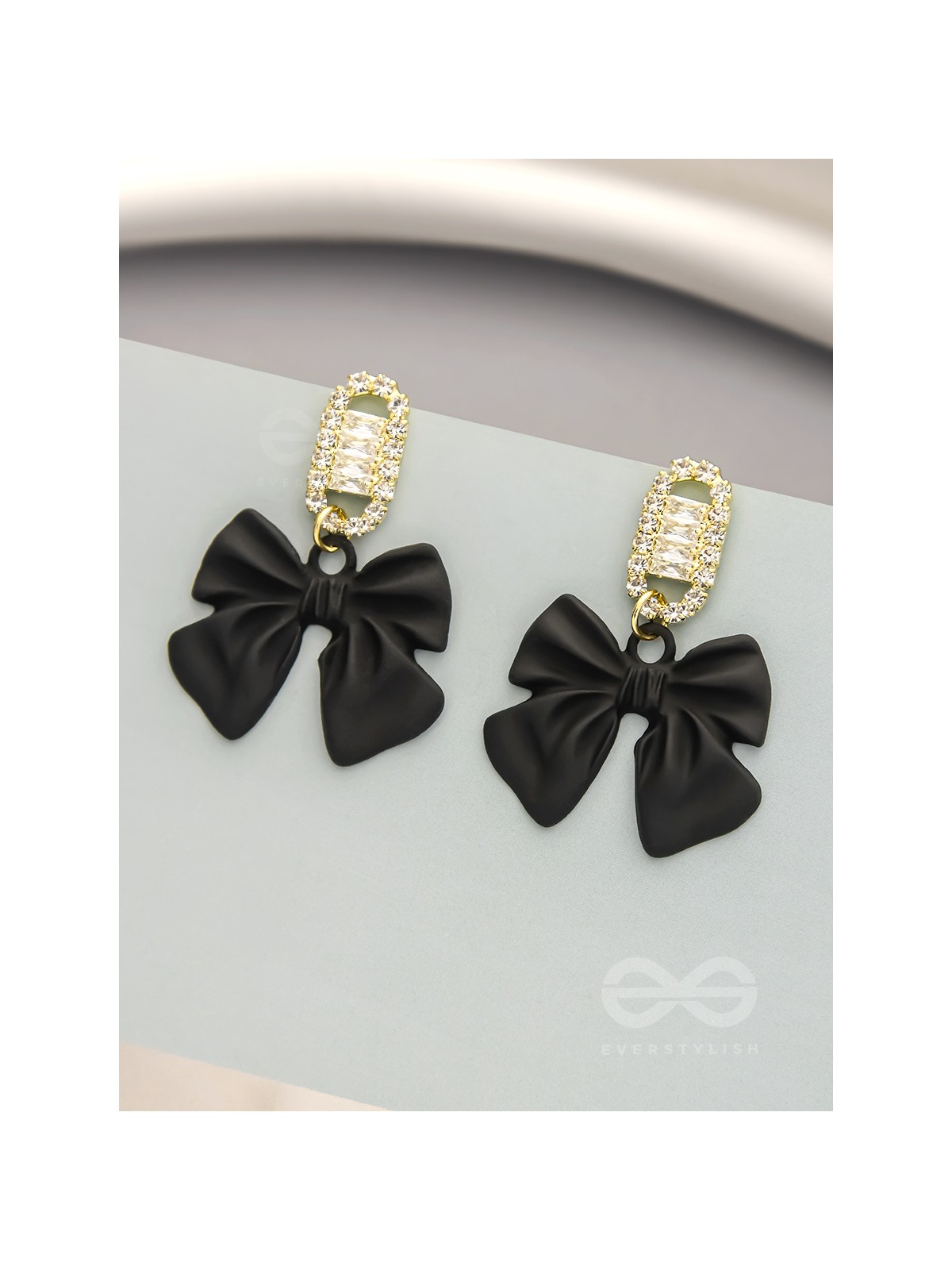 Ebony Divas- Rhinestones Studded Golden and Black Earrings