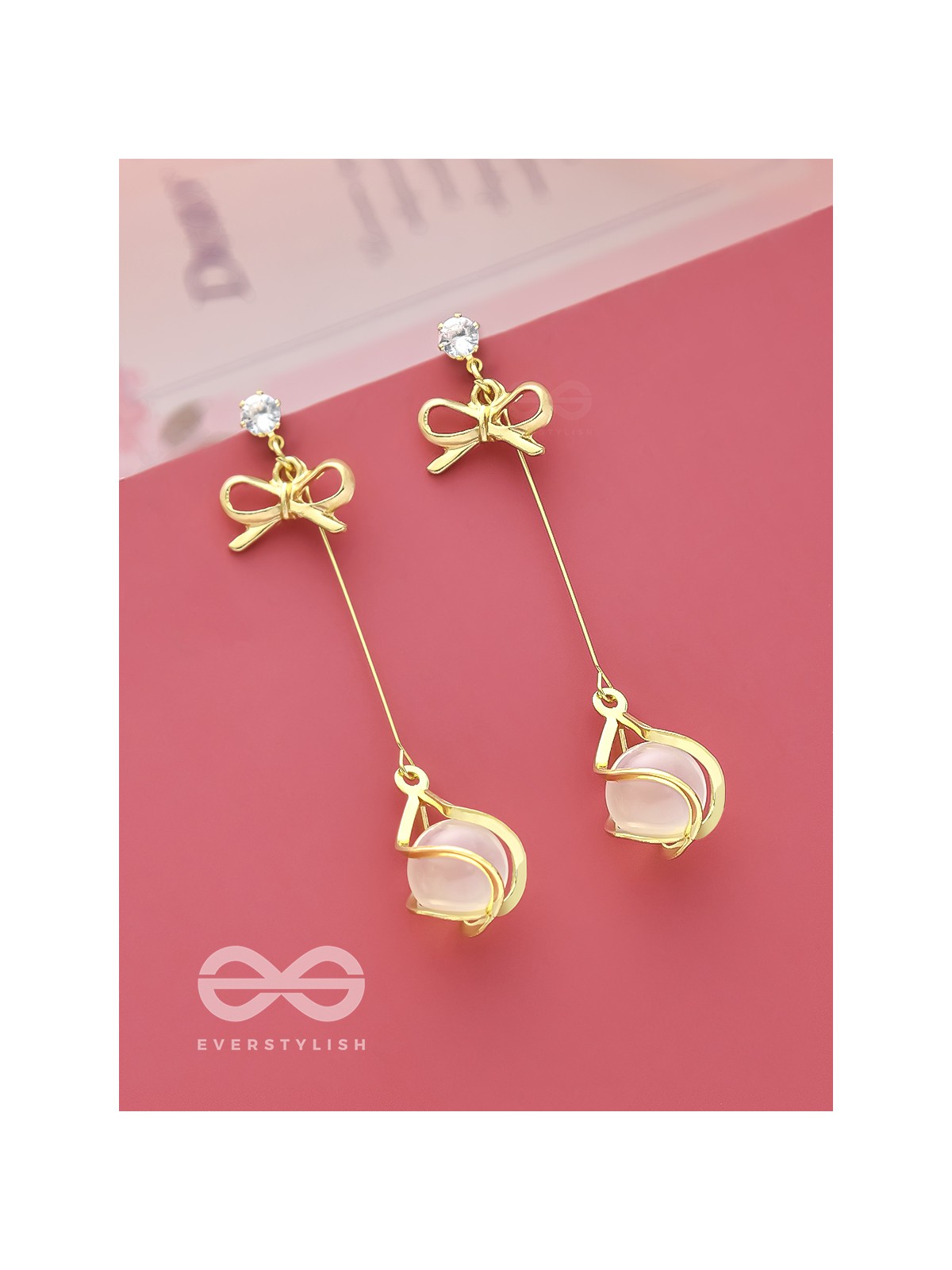 The Golden Globe Star- Elegant Golden Earrings