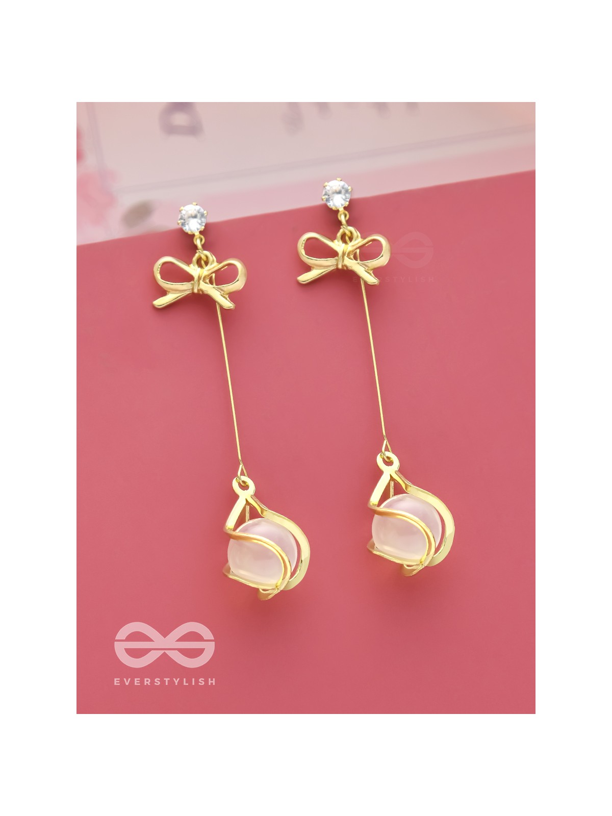 The Golden Globe Star- Elegant Golden Earrings