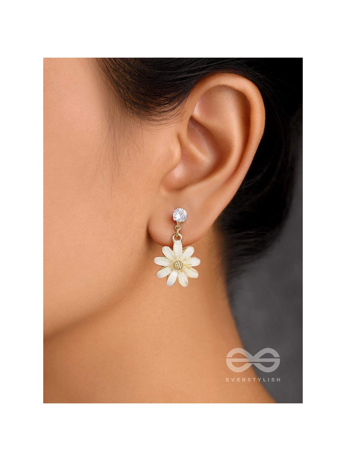 The Snowdrop- Cute Golden Earrings (Chiffon White)