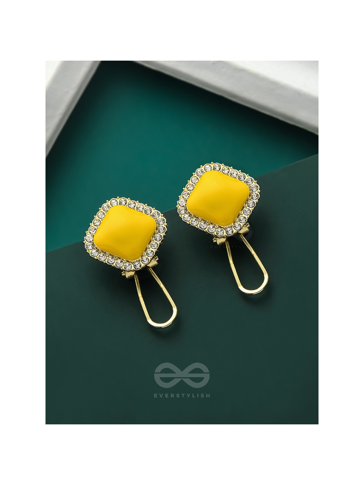 The Flaming Cube- Golden Rhinestones Earrings (Bright Yellow)